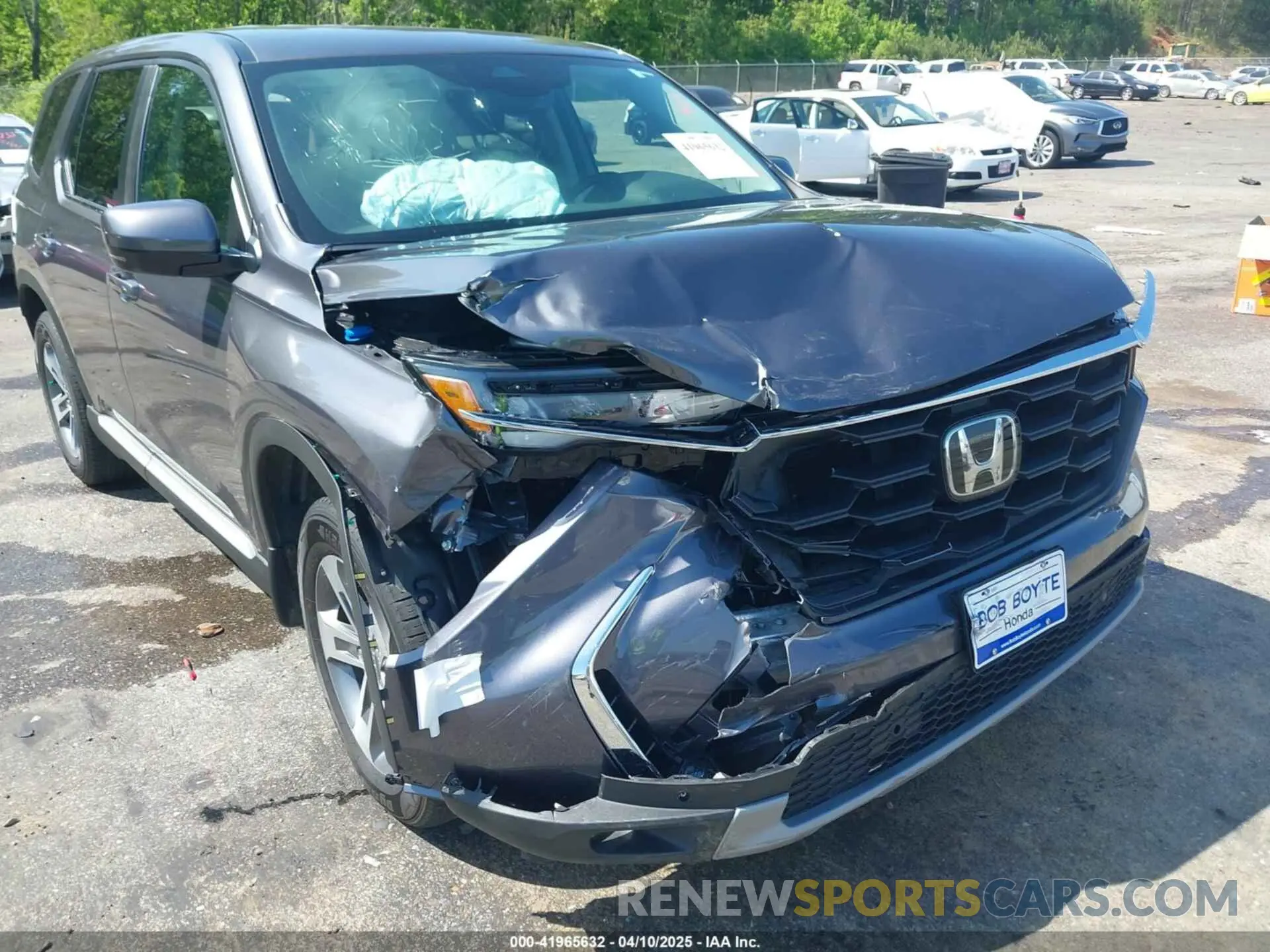 6 Photograph of a damaged car 5FNYG2H46SB008366 HONDA PILOT 2025