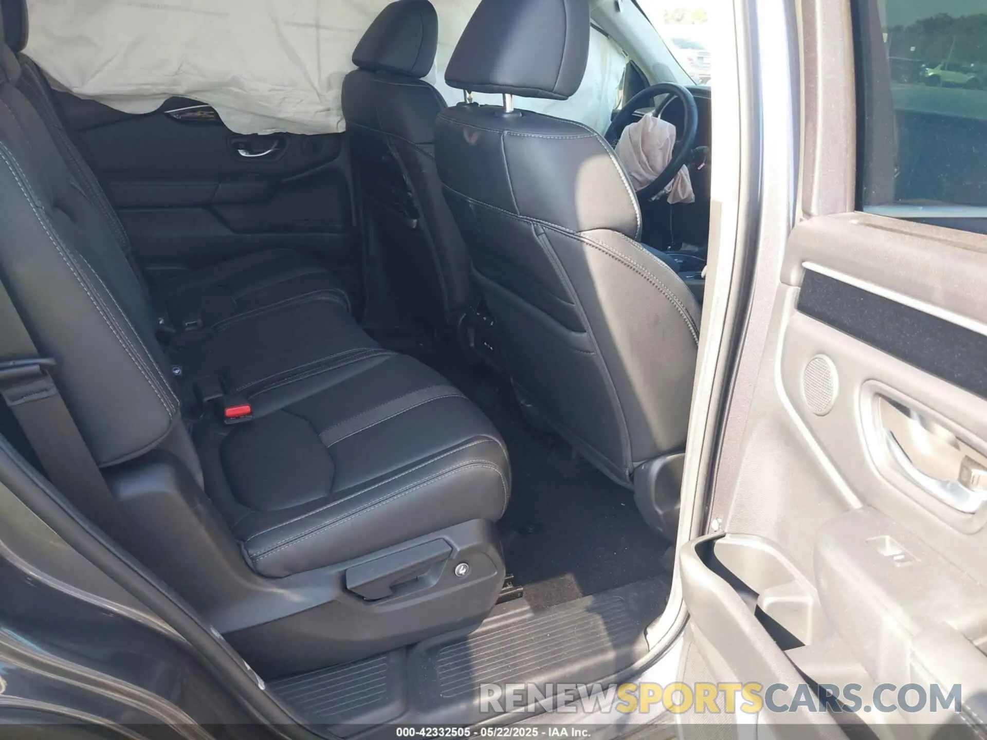 8 Фотография поврежденного автомобиля 5FNYG2H72SB014420 HONDA PILOT 2025