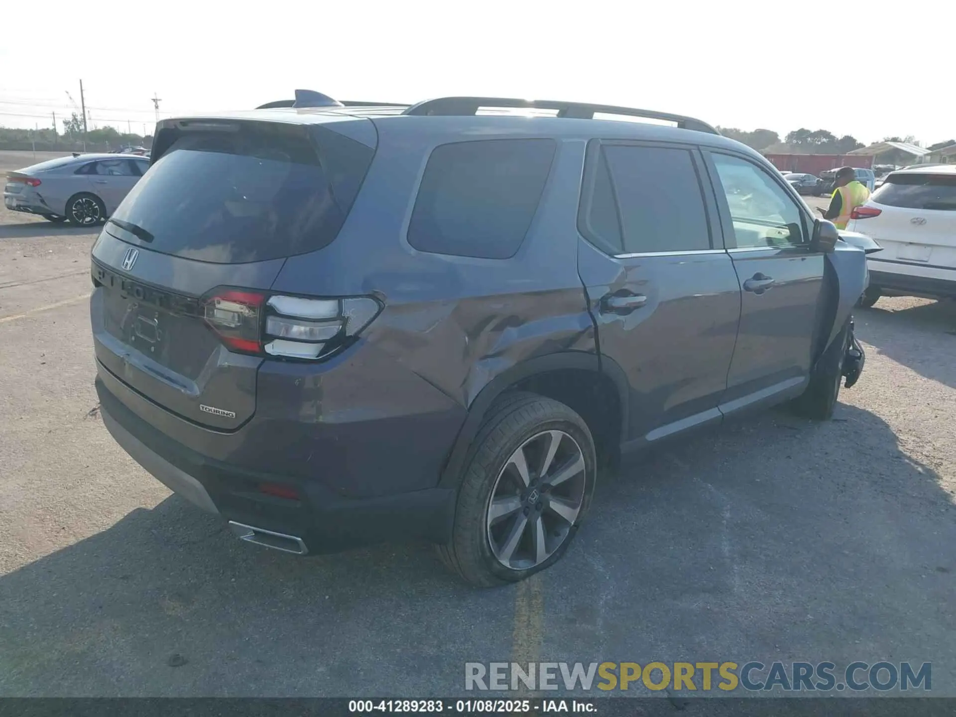 4 Фотография поврежденного автомобиля 5FNYG2H77SB001145 HONDA PILOT 2025