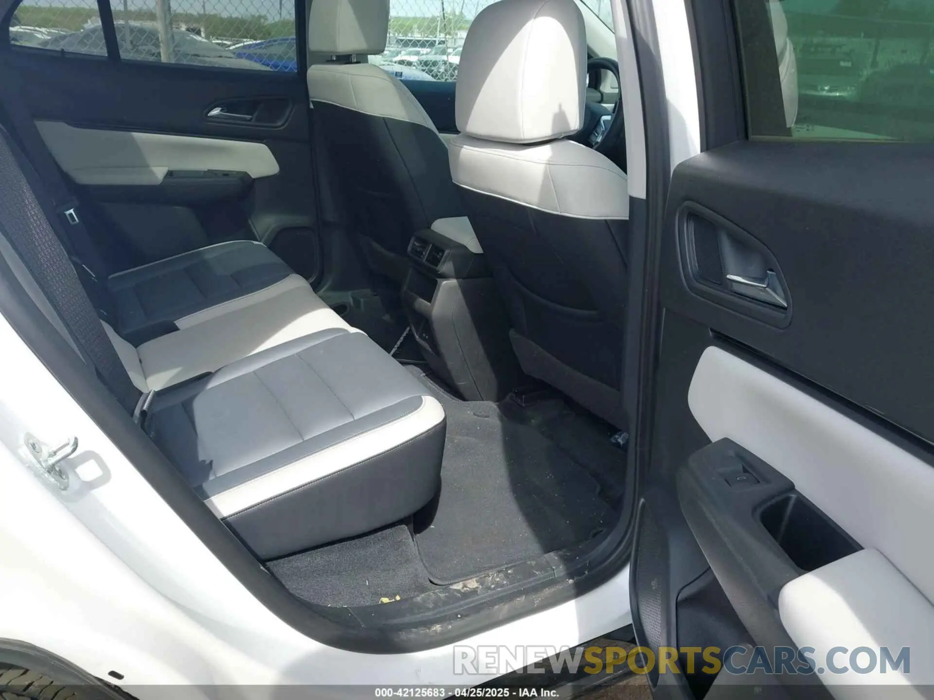 8 Фотография поврежденного автомобиля 3GPKHXRJ0RS536358 HONDA PROLOGUE 2024