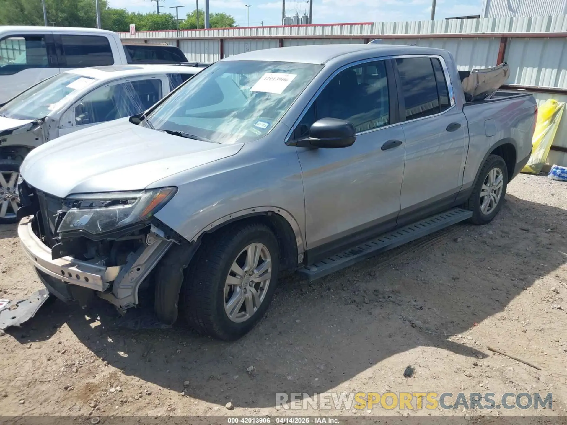 2 Photograph of a damaged car 5FPYK2F22KB006427 HONDA RIDGELINE 2019