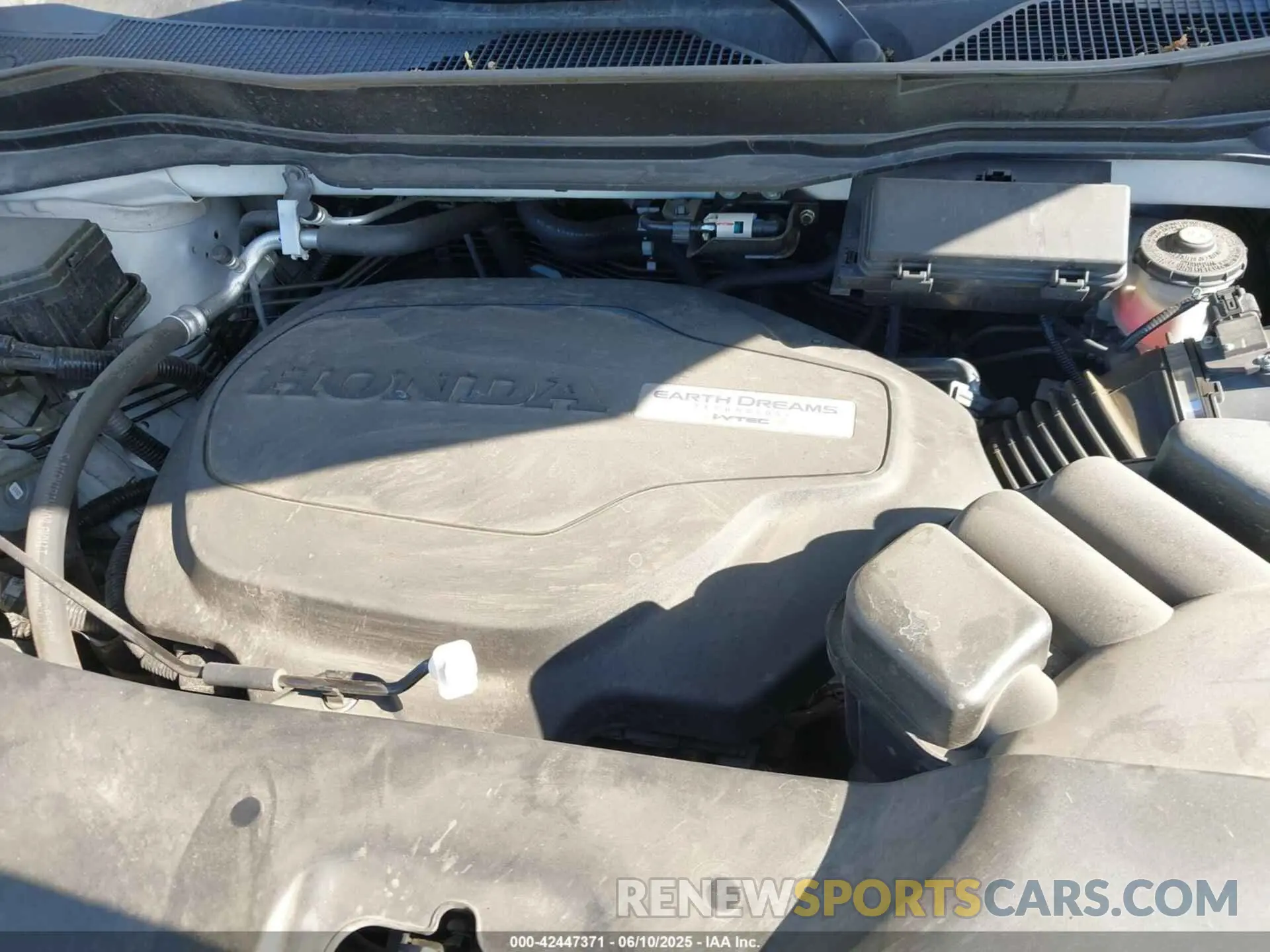 10 Photograph of a damaged car 5FPYK3F14KB045761 HONDA RIDGELINE 2019