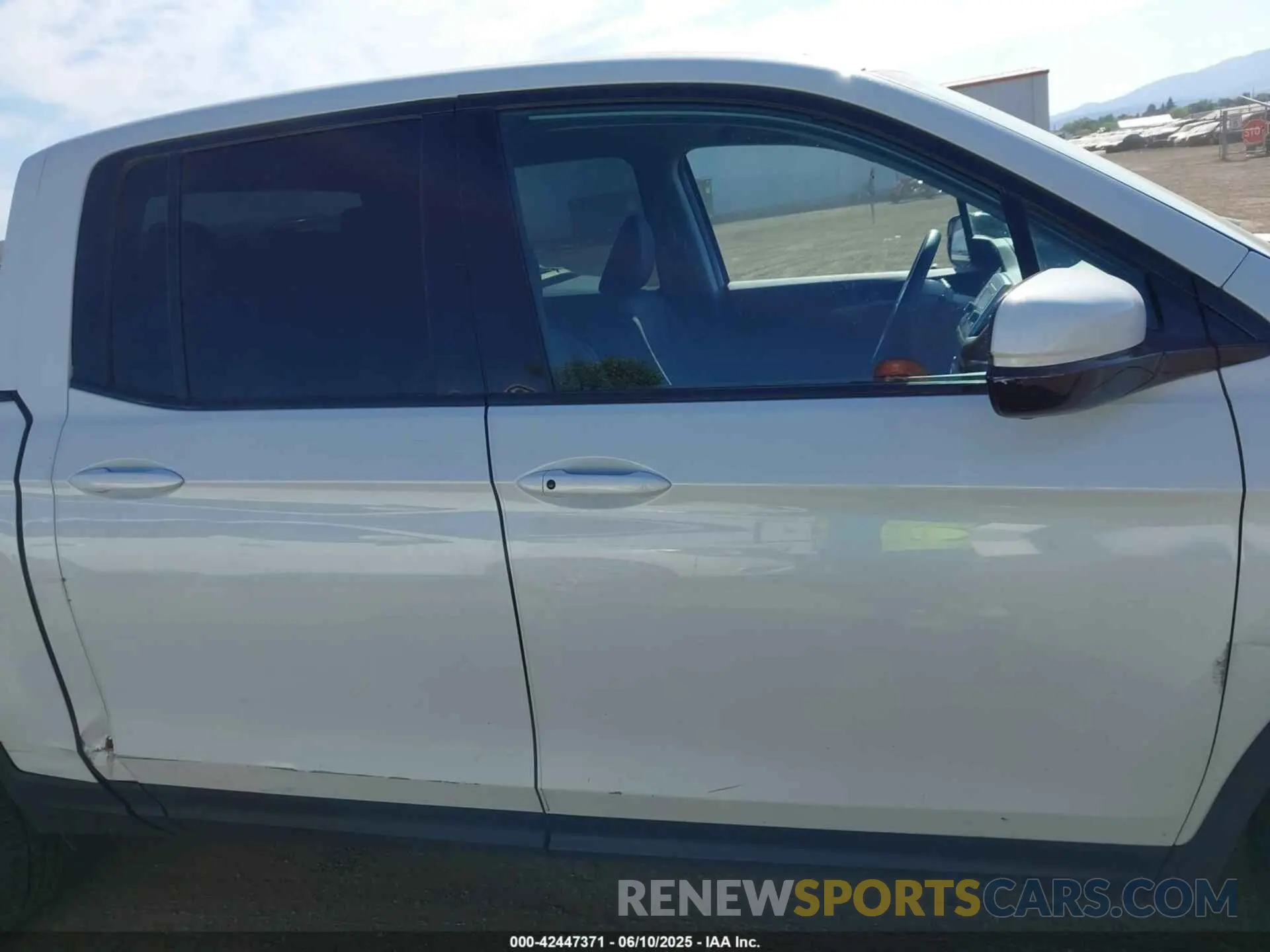 13 Photograph of a damaged car 5FPYK3F14KB045761 HONDA RIDGELINE 2019