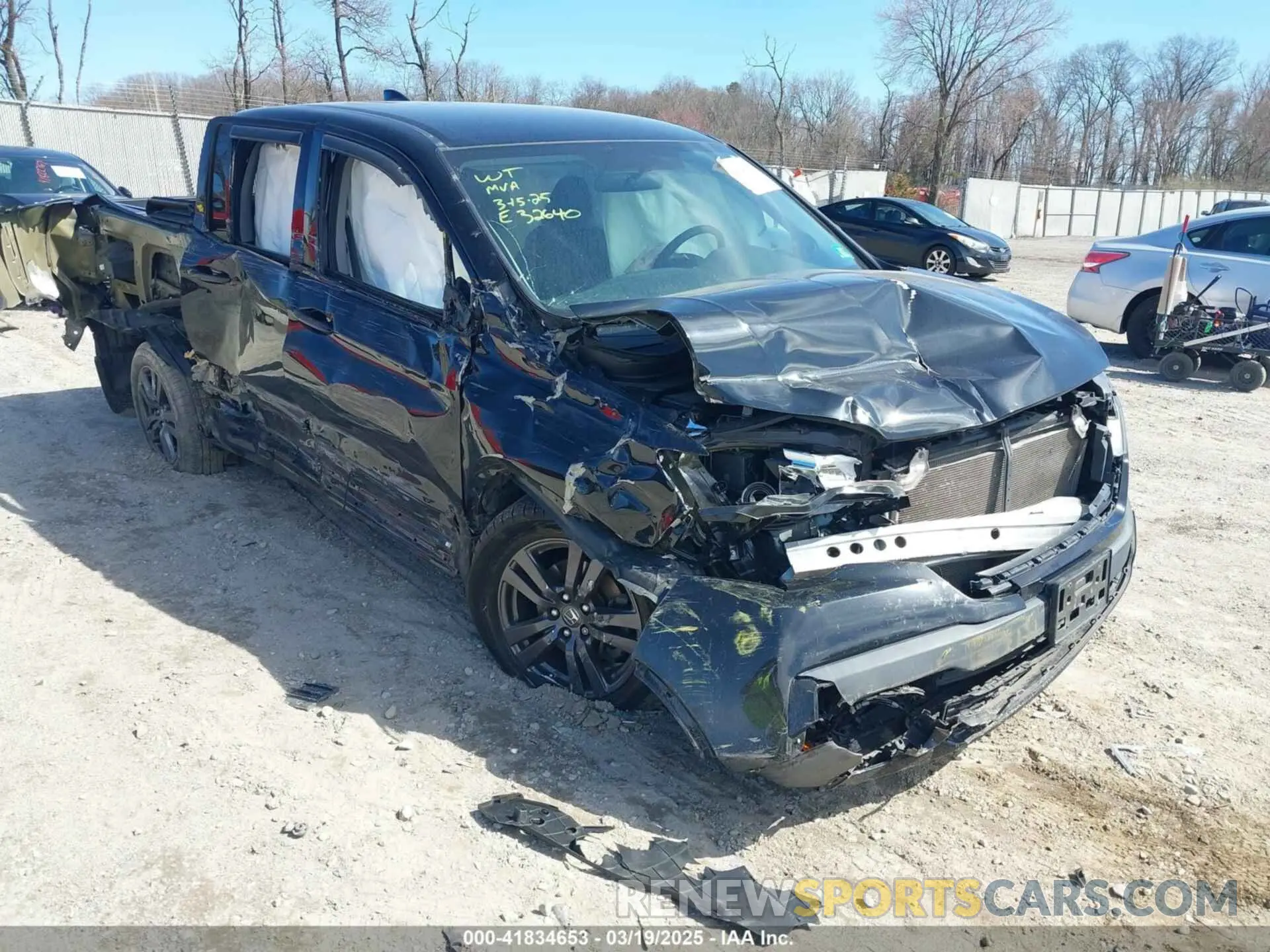 1 Photograph of a damaged car 5FPYK3F15KB011862 HONDA RIDGELINE 2019