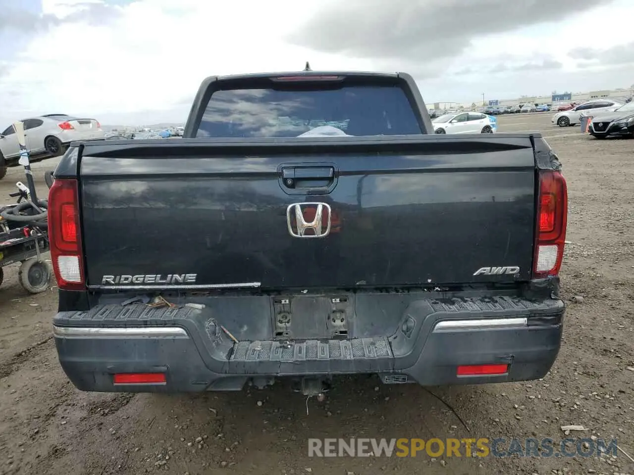 6 Фотография поврежденного автомобиля 5FPYK3F17KB002256 HONDA RIDGELINE 2019