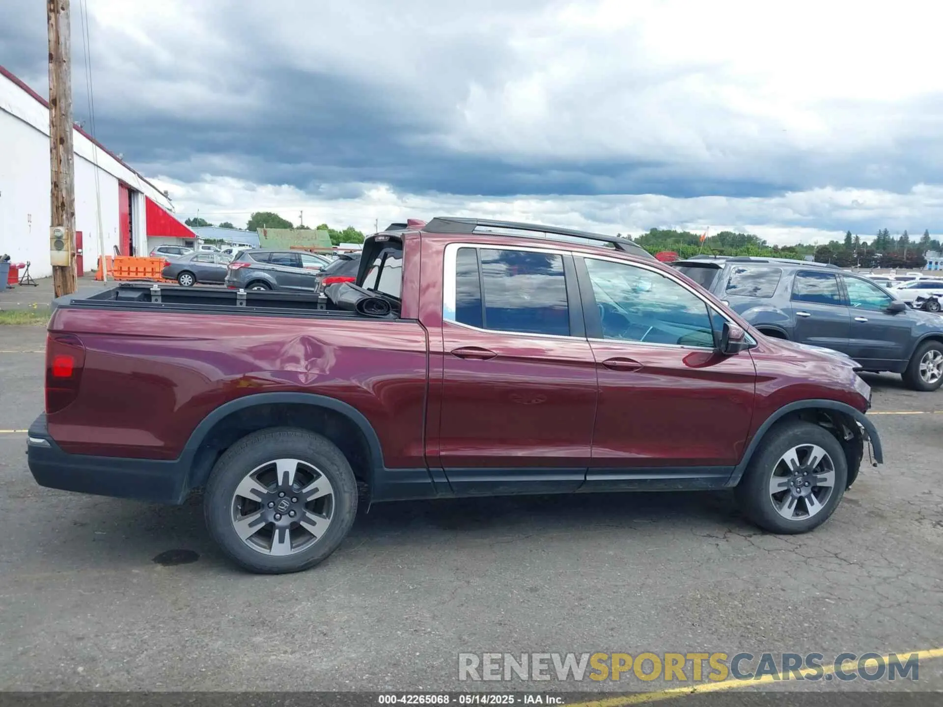 14 Photograph of a damaged car 5FPYK3F50KB043492 HONDA RIDGELINE 2019