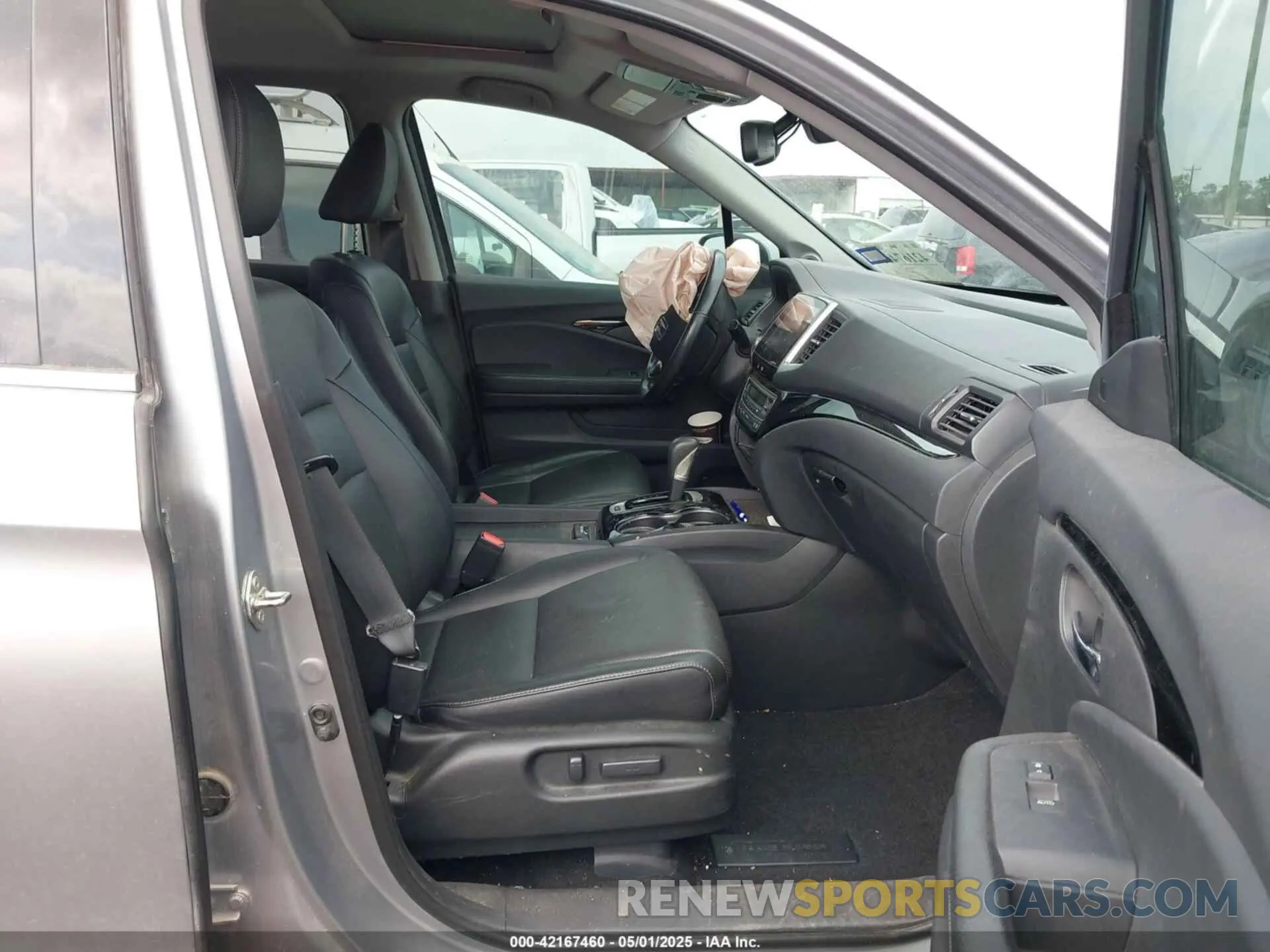5 Photograph of a damaged car 5FPYK3F73KB006244 HONDA RIDGELINE 2019