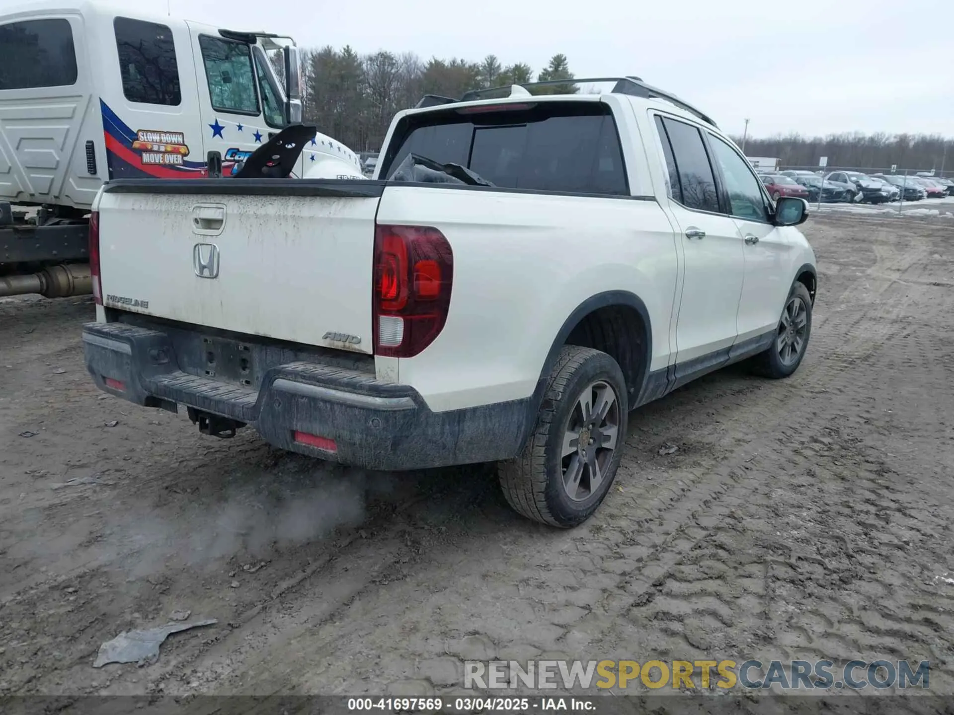 4 Photograph of a damaged car 5FPYK3F77KB007879 HONDA RIDGELINE 2019