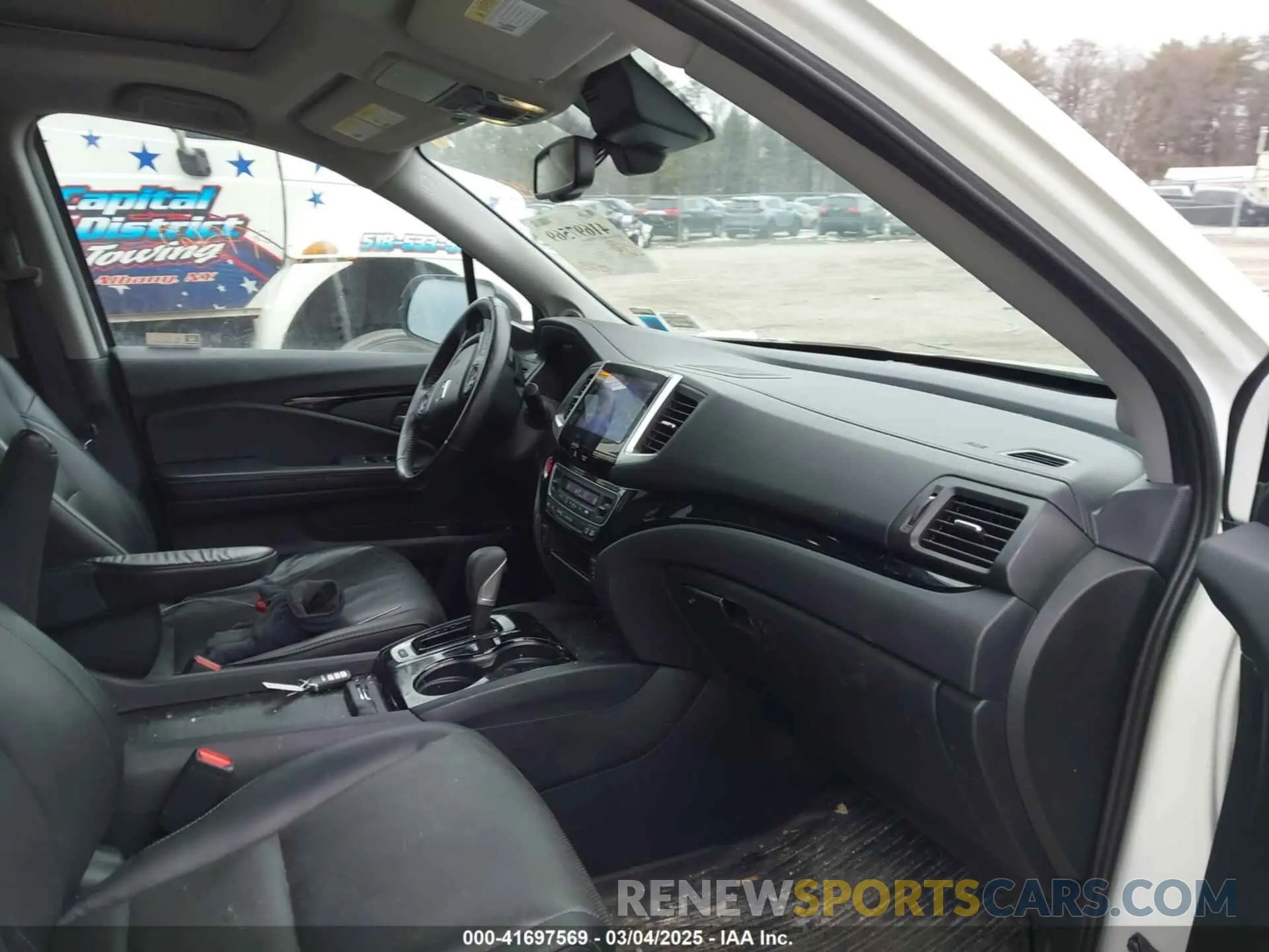 5 Photograph of a damaged car 5FPYK3F77KB007879 HONDA RIDGELINE 2019
