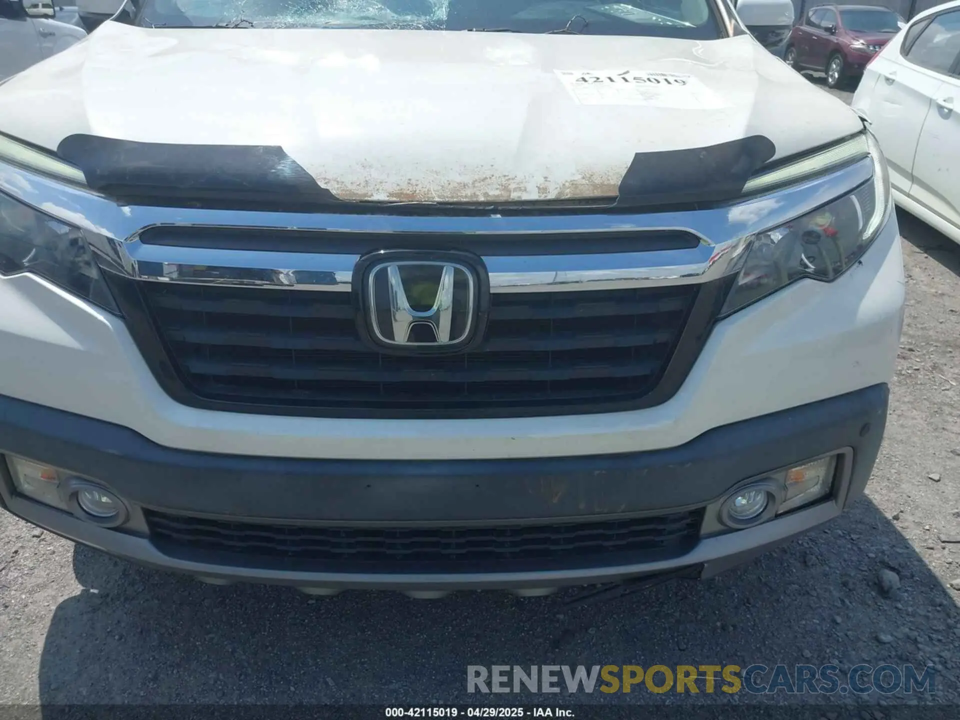 17 Photograph of a damaged car 5FPYK3F77KB021667 HONDA RIDGELINE 2019