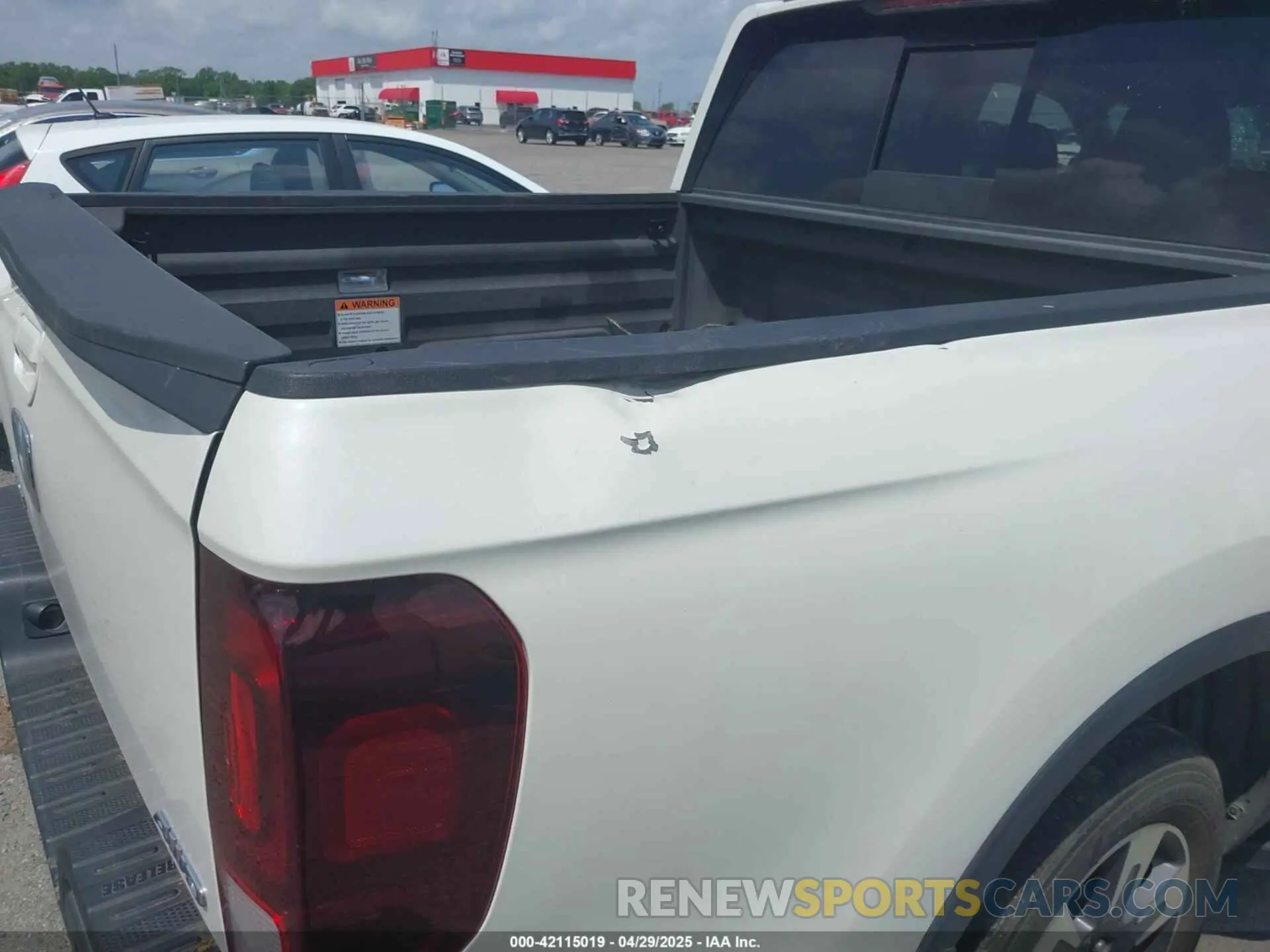 20 Photograph of a damaged car 5FPYK3F77KB021667 HONDA RIDGELINE 2019