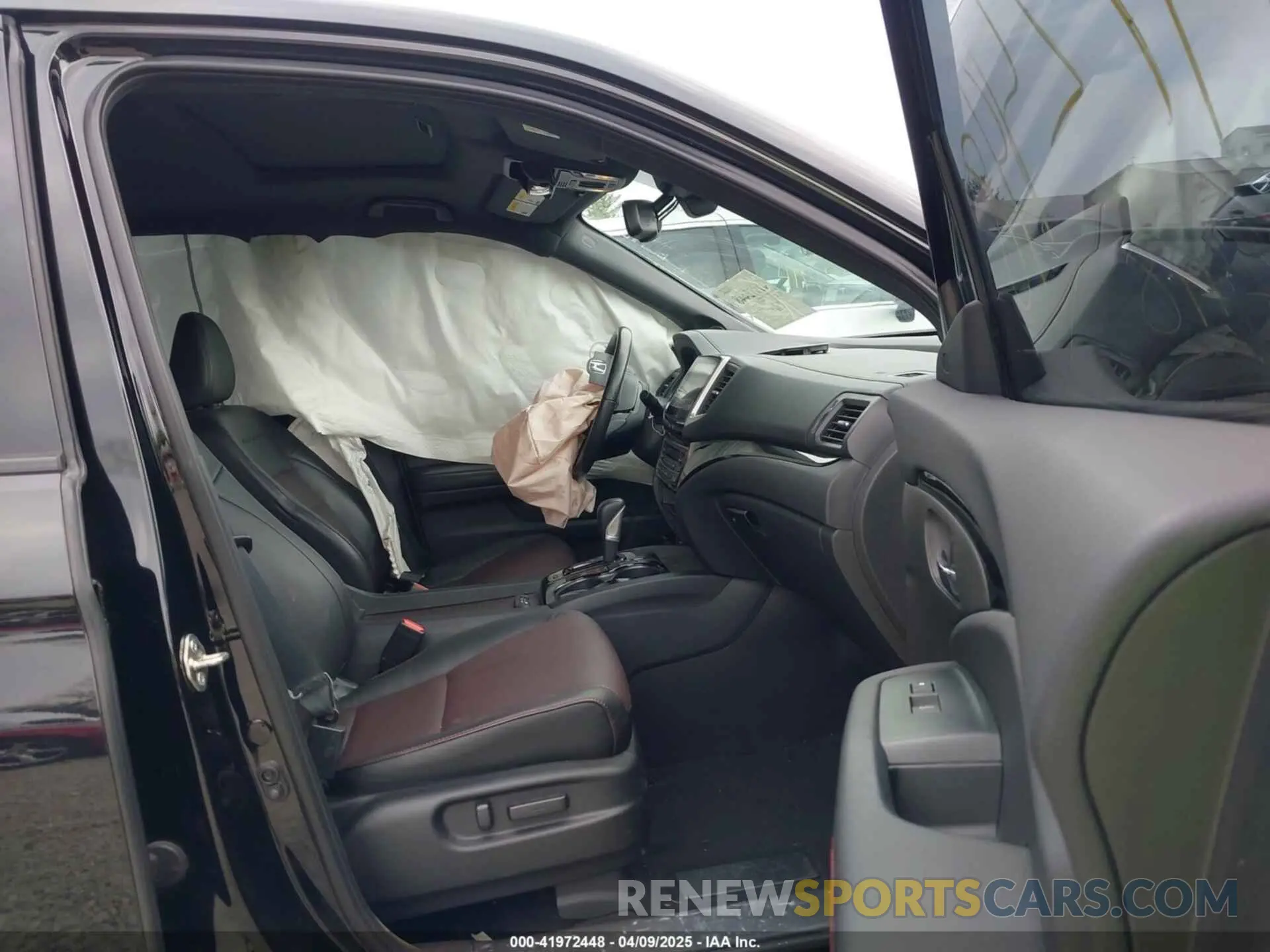 5 Photograph of a damaged car 5FPYK3F86KB048271 HONDA RIDGELINE 2019