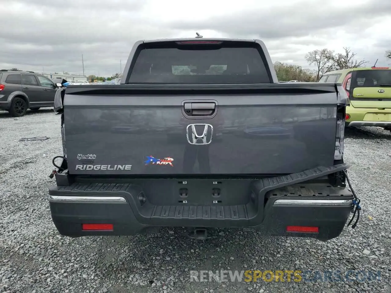 6 Photograph of a damaged car 5FPYK2F11LB000823 HONDA RIDGELINE 2020