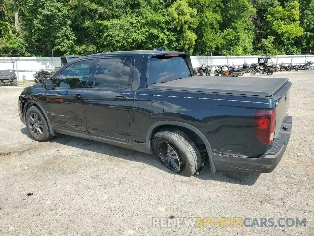 2 Photograph of a damaged car 5FPYK3F18LB028351 HONDA RIDGELINE 2020