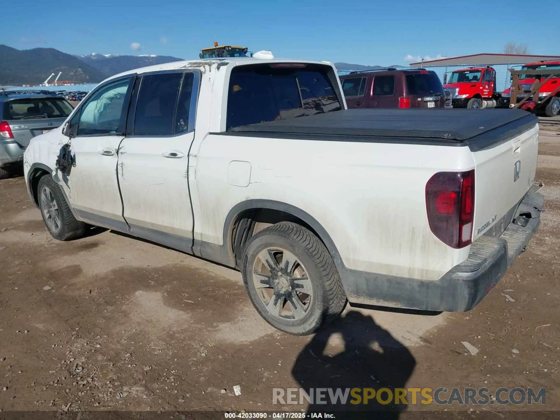 3 Фотография поврежденного автомобиля 5FPYK3F50LB028430 HONDA RIDGELINE 2020