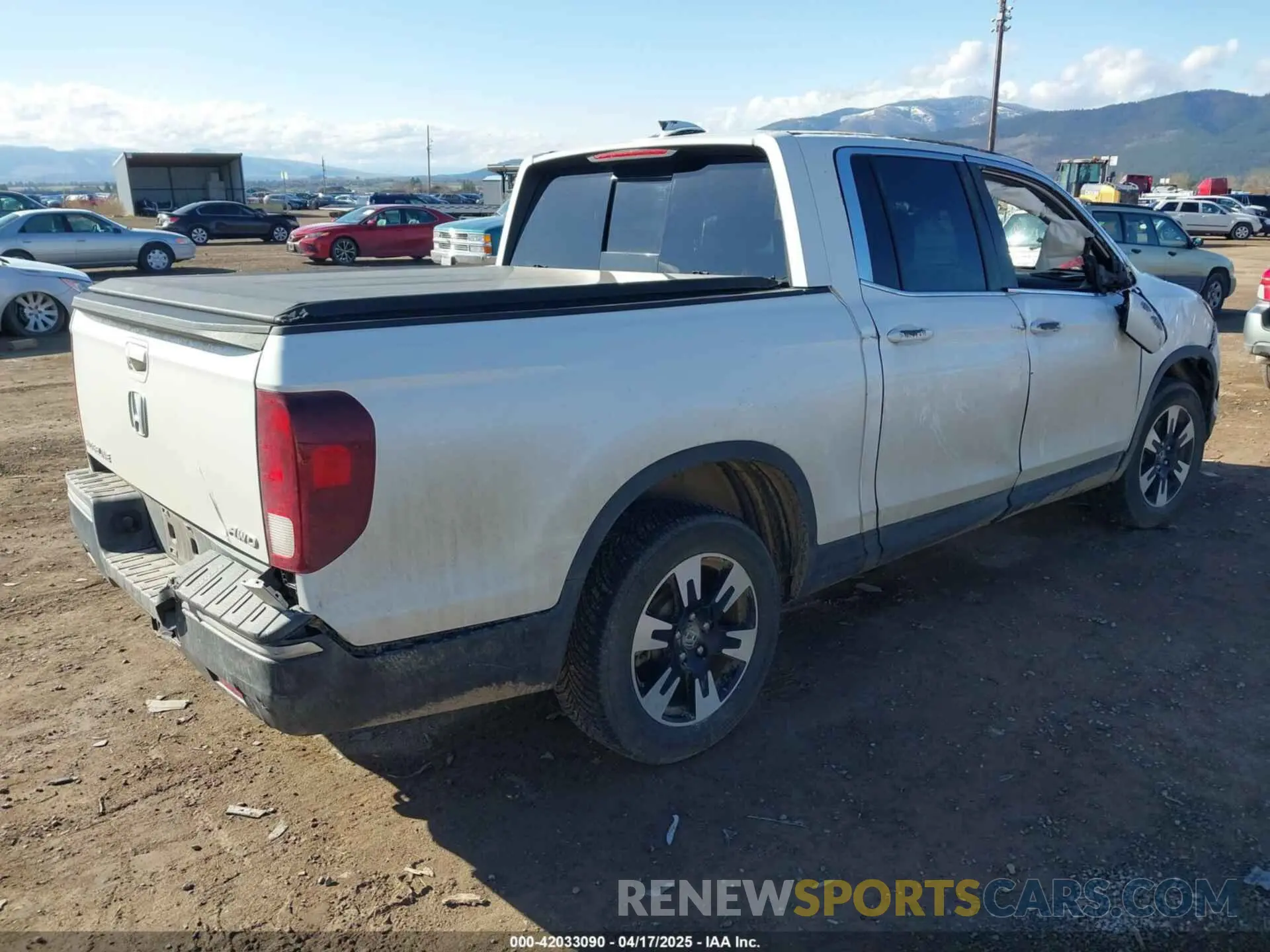 4 Фотография поврежденного автомобиля 5FPYK3F50LB028430 HONDA RIDGELINE 2020