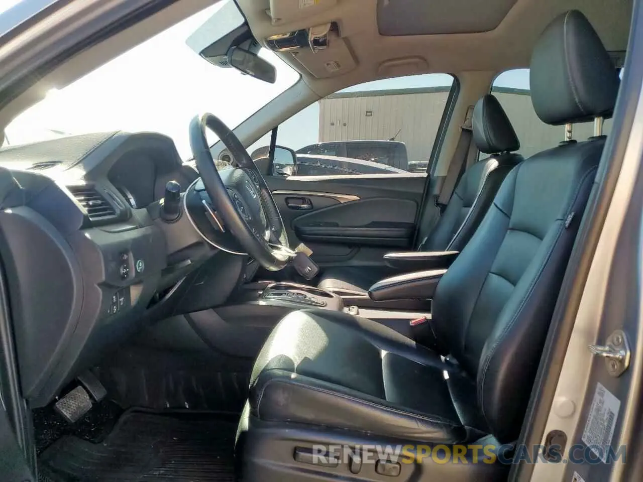 7 Photograph of a damaged car 5FPYK3F51LB019283 HONDA RIDGELINE 2020