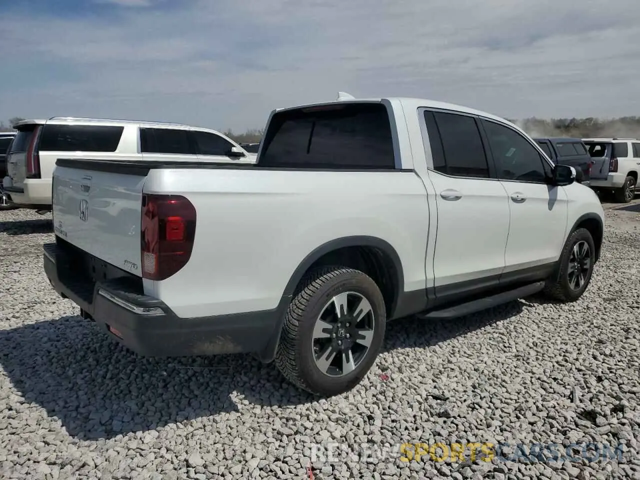 3 Фотография поврежденного автомобиля 5FPYK3F56LB020252 HONDA RIDGELINE 2020