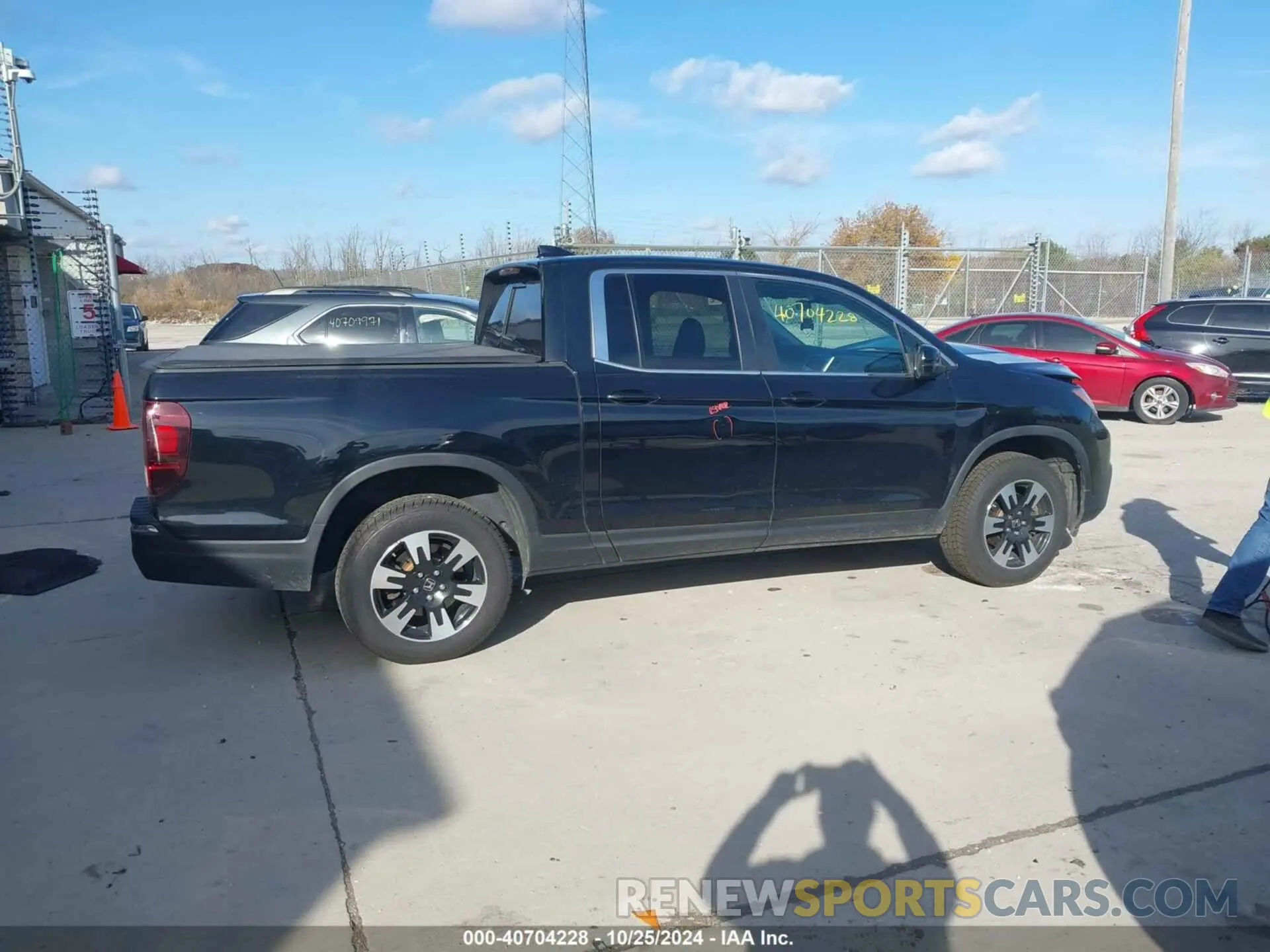 14 Photograph of a damaged car 5FPYK3F59LB023212 HONDA RIDGELINE 2020