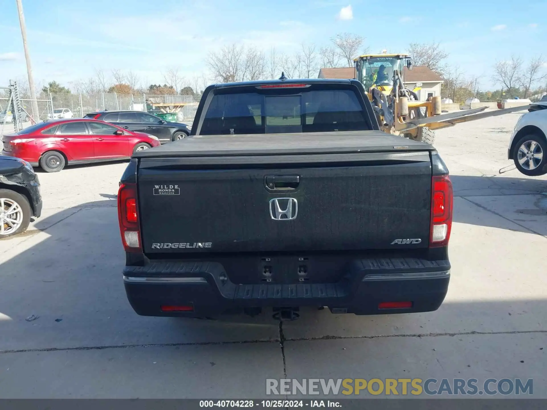 17 Photograph of a damaged car 5FPYK3F59LB023212 HONDA RIDGELINE 2020