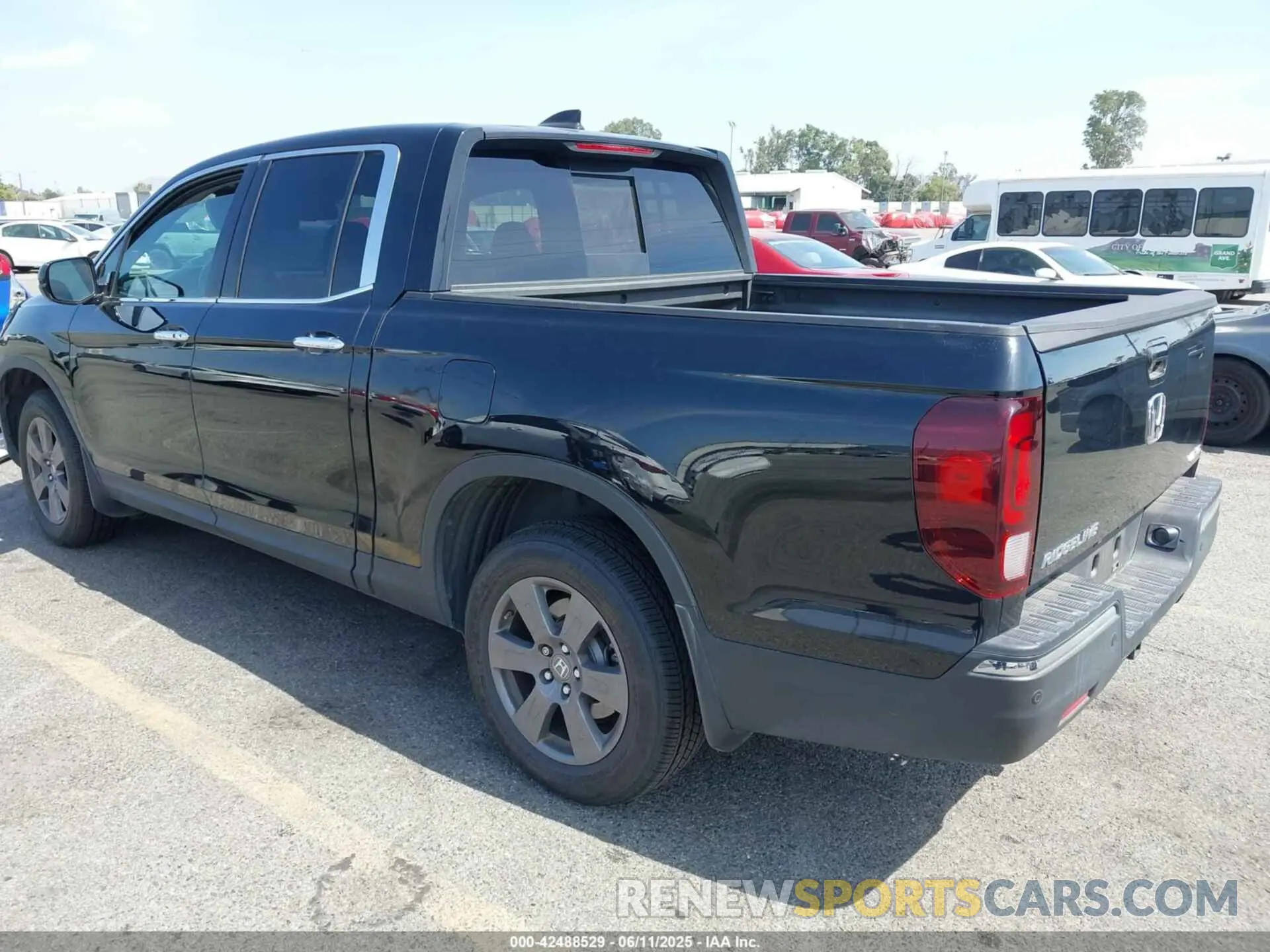 3 Фотография поврежденного автомобиля 5FPYK3F70LB009376 HONDA RIDGELINE 2020