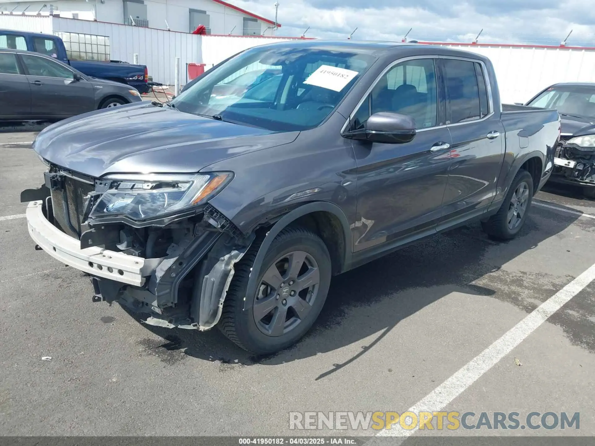 2 Photograph of a damaged car 5FPYK3F71LB004106 HONDA RIDGELINE 2020