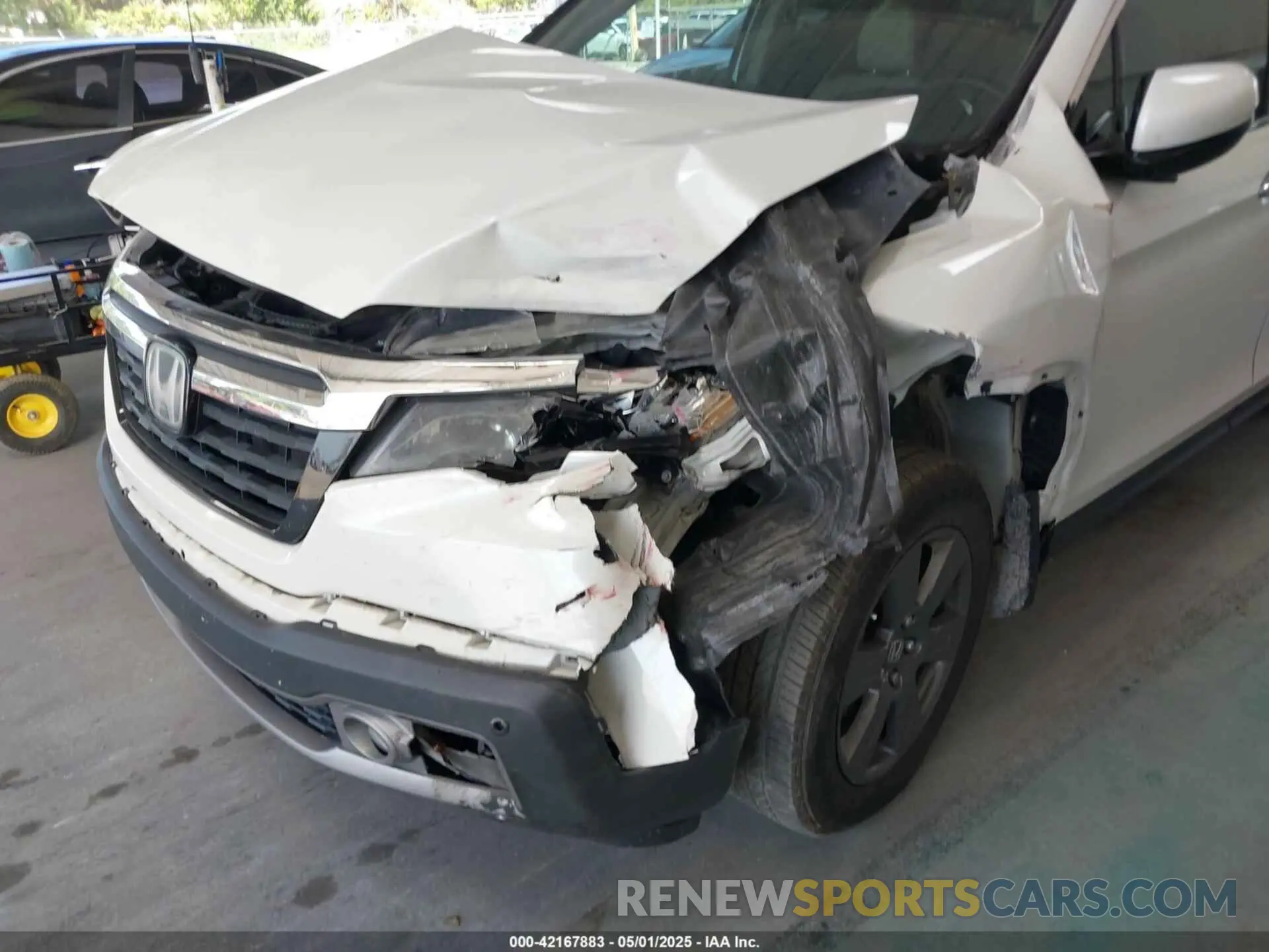 6 Photograph of a damaged car 5FPYK3F71LB005028 HONDA RIDGELINE 2020