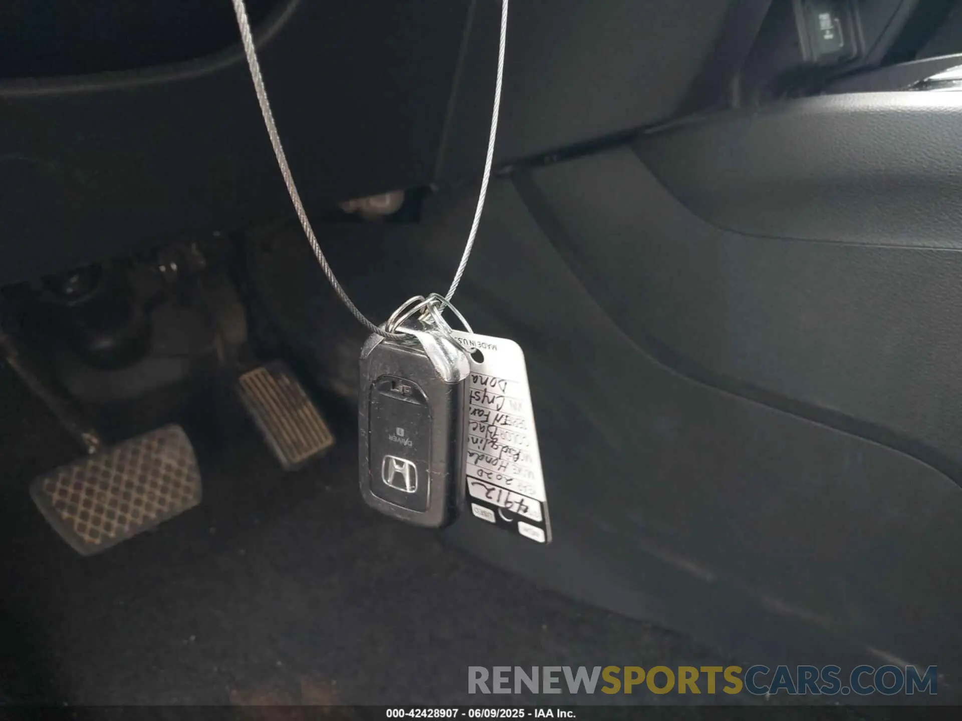 11 Photograph of a damaged car 5FPYK3F71LB010231 HONDA RIDGELINE 2020