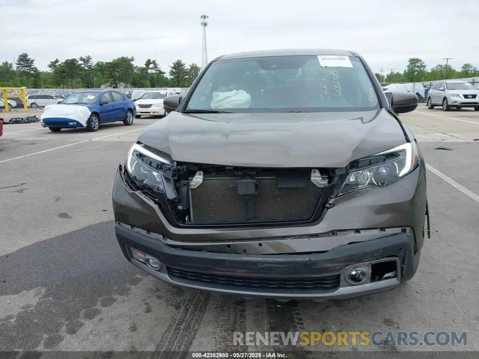6 Photograph of a damaged car 5FPYK3F78LB001882 HONDA RIDGELINE 2020