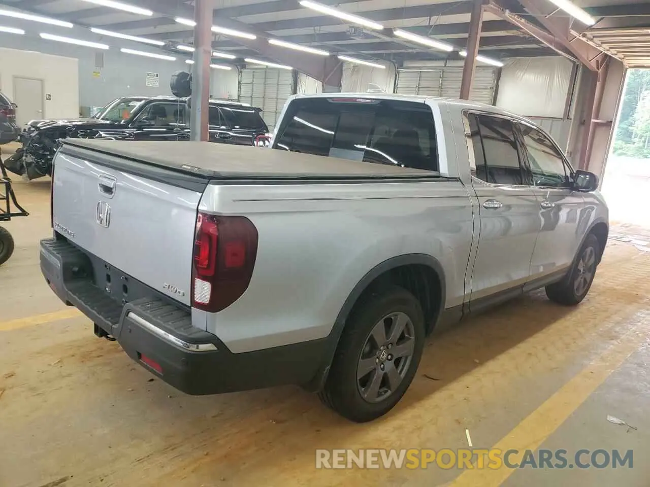 3 Photograph of a damaged car 5FPYK3F78LB004524 HONDA RIDGELINE 2020