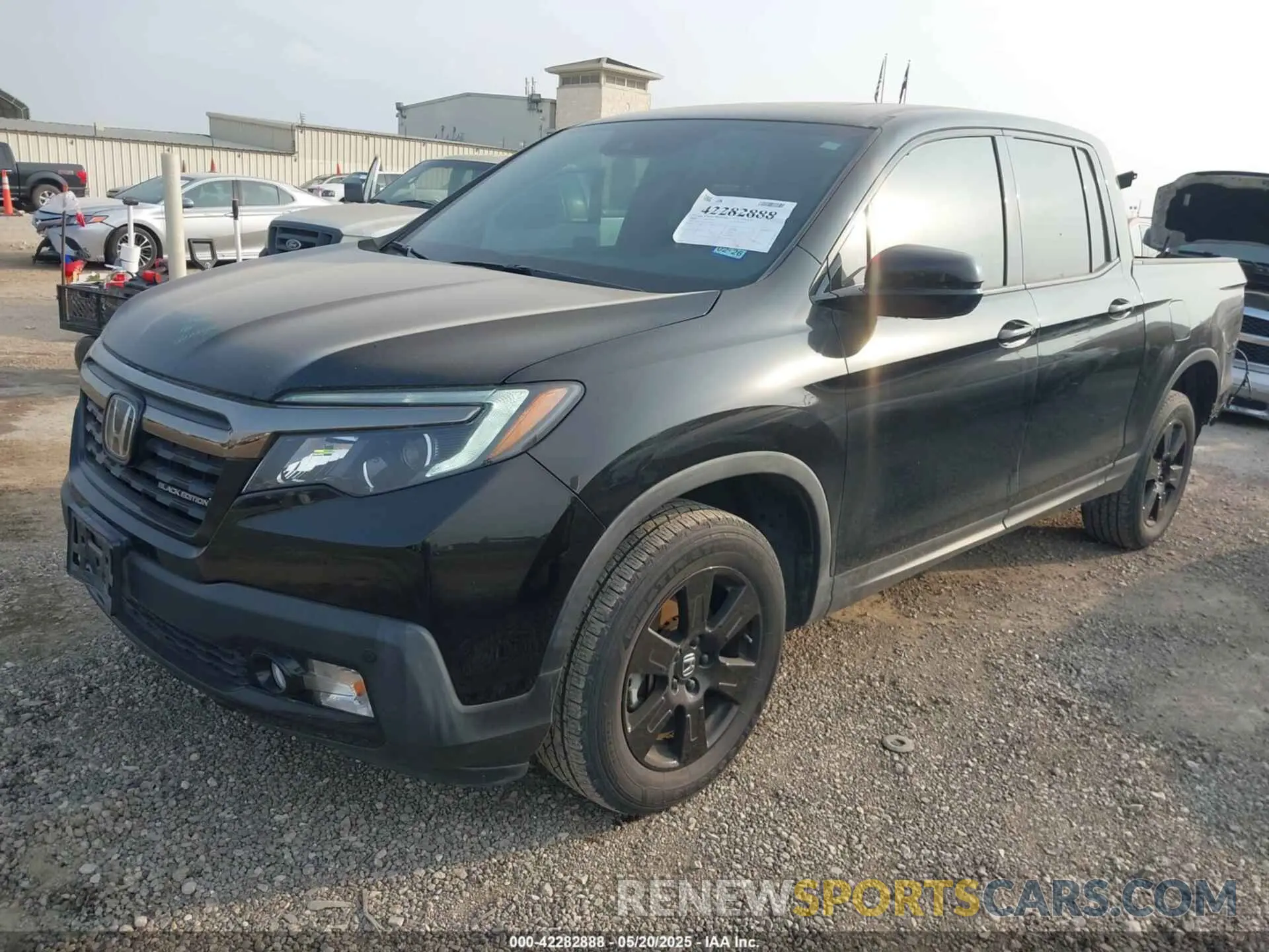 2 Photograph of a damaged car 5FPYK3F87LB026779 HONDA RIDGELINE 2020