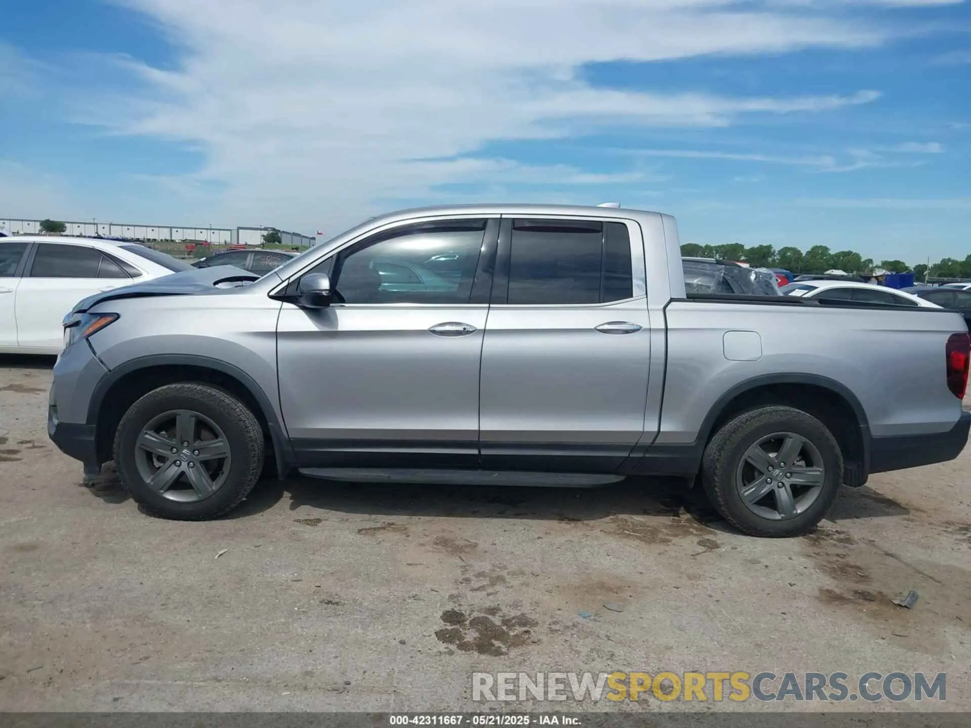 14 Photograph of a damaged car 5FPYK3F70MB025806 HONDA RIDGELINE 2021