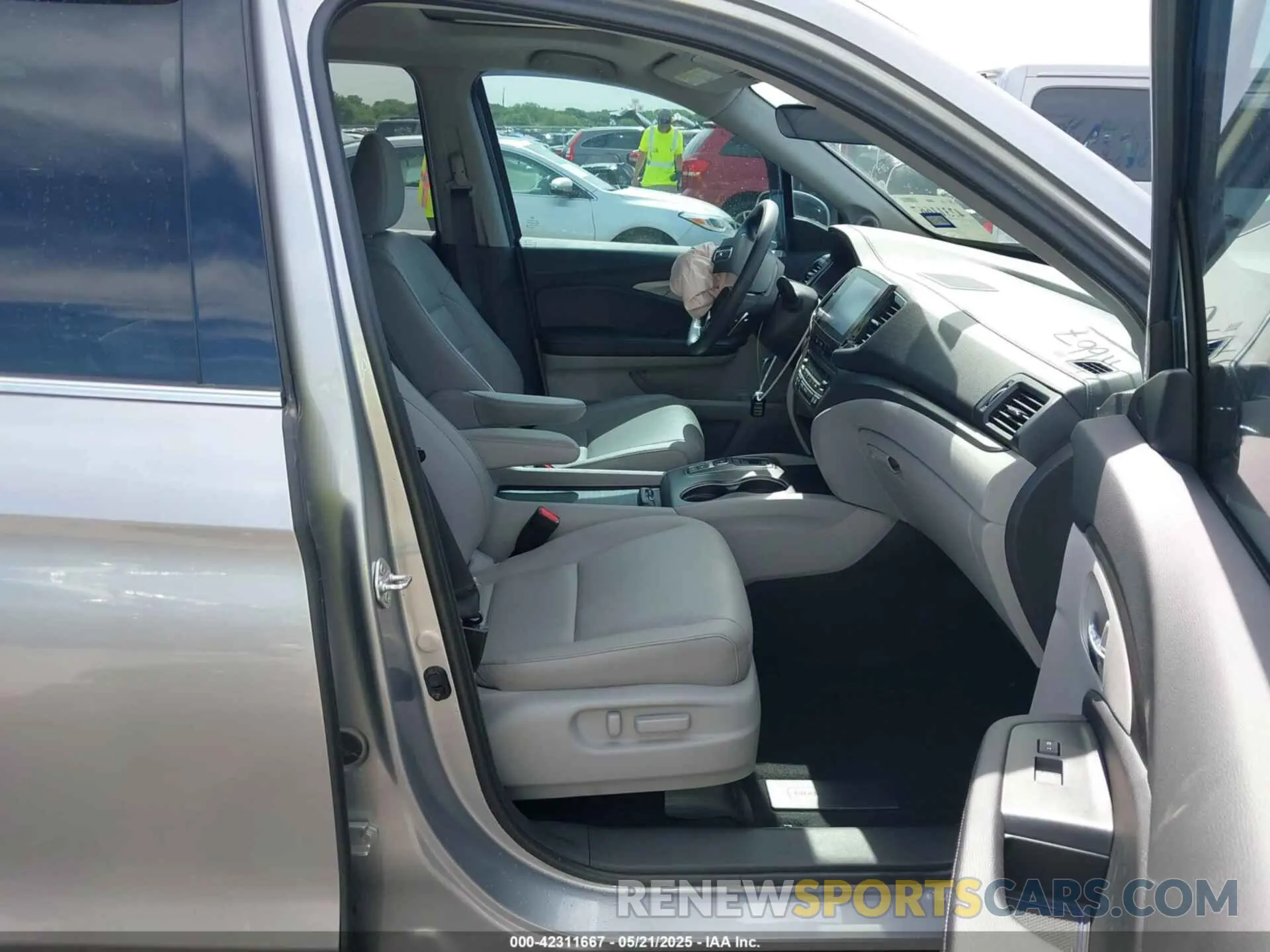 5 Photograph of a damaged car 5FPYK3F70MB025806 HONDA RIDGELINE 2021