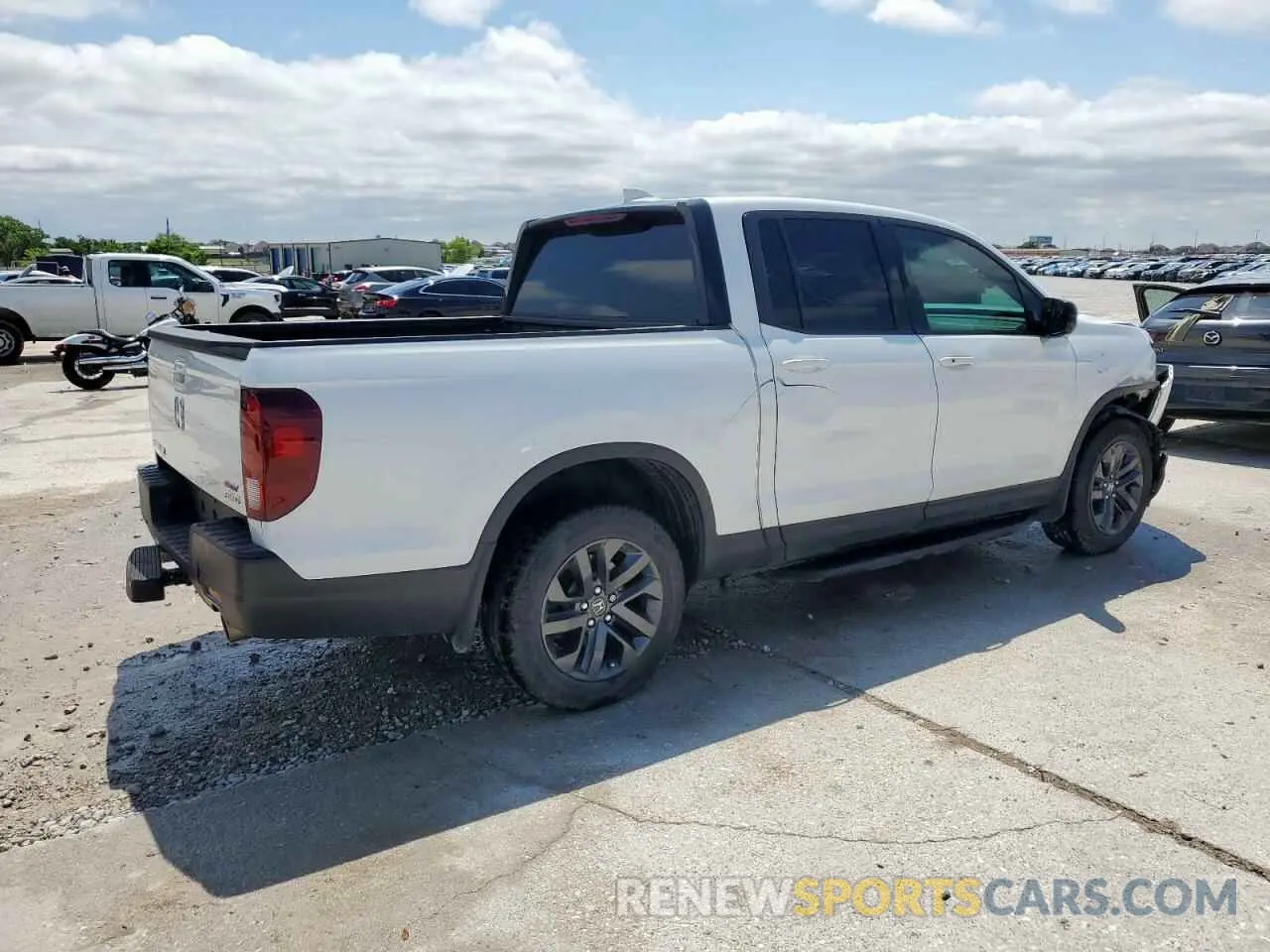 3 Photograph of a damaged car 5FPYK3F16NB013379 HONDA RIDGELINE 2022