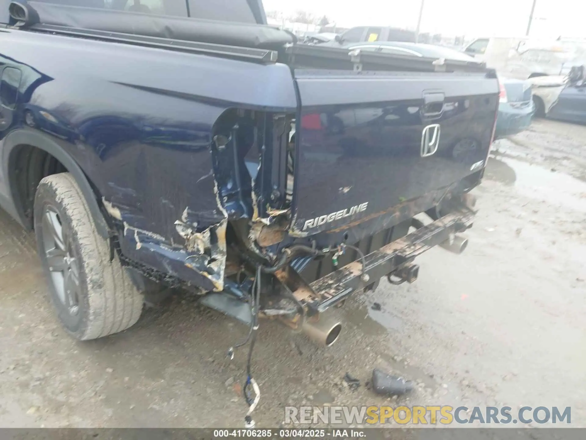 6 Photograph of a damaged car 5FPYK3F72NB036226 HONDA RIDGELINE 2022