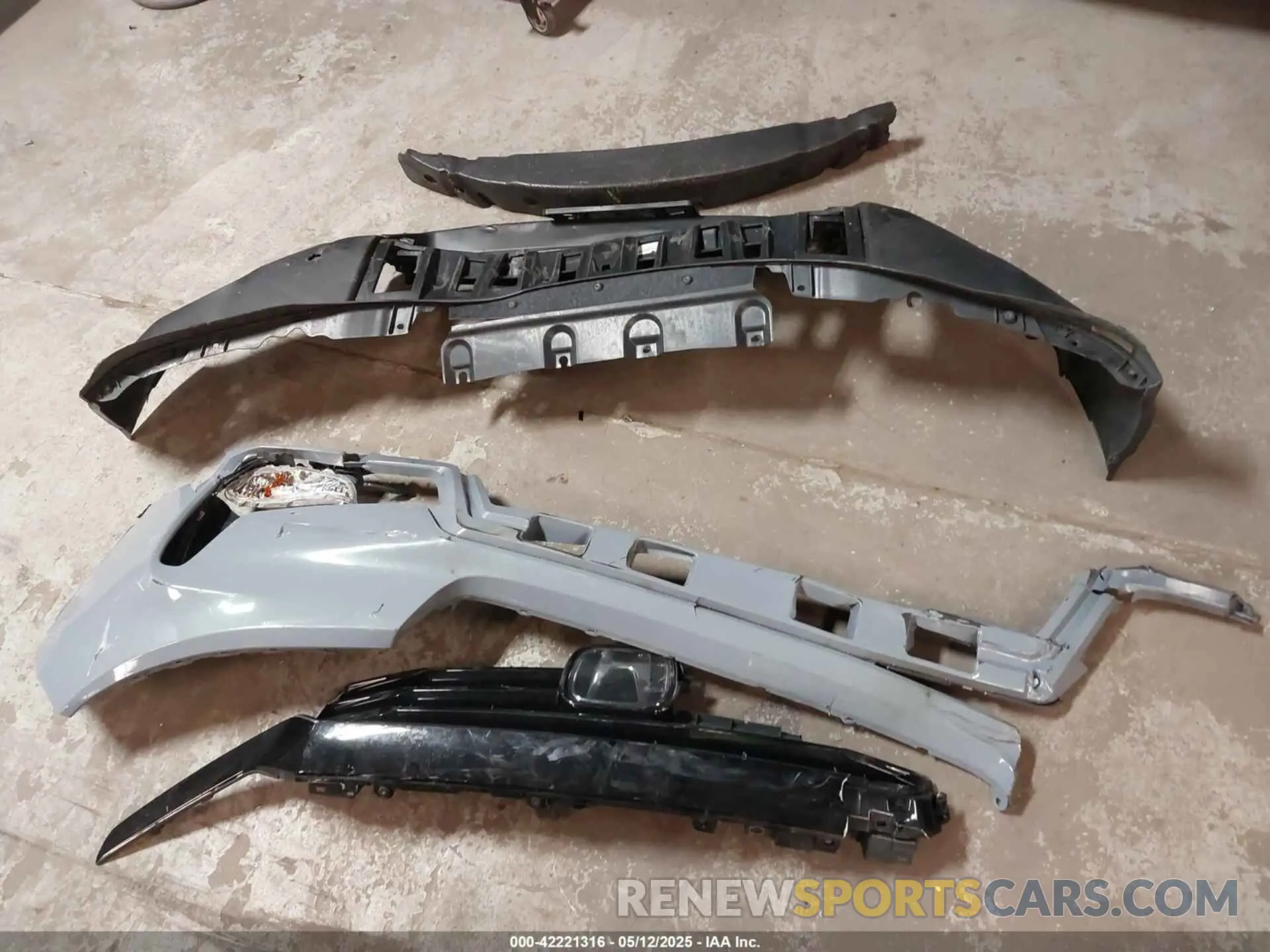 12 Photograph of a damaged car 5FPYK3F80NB032006 HONDA RIDGELINE 2022