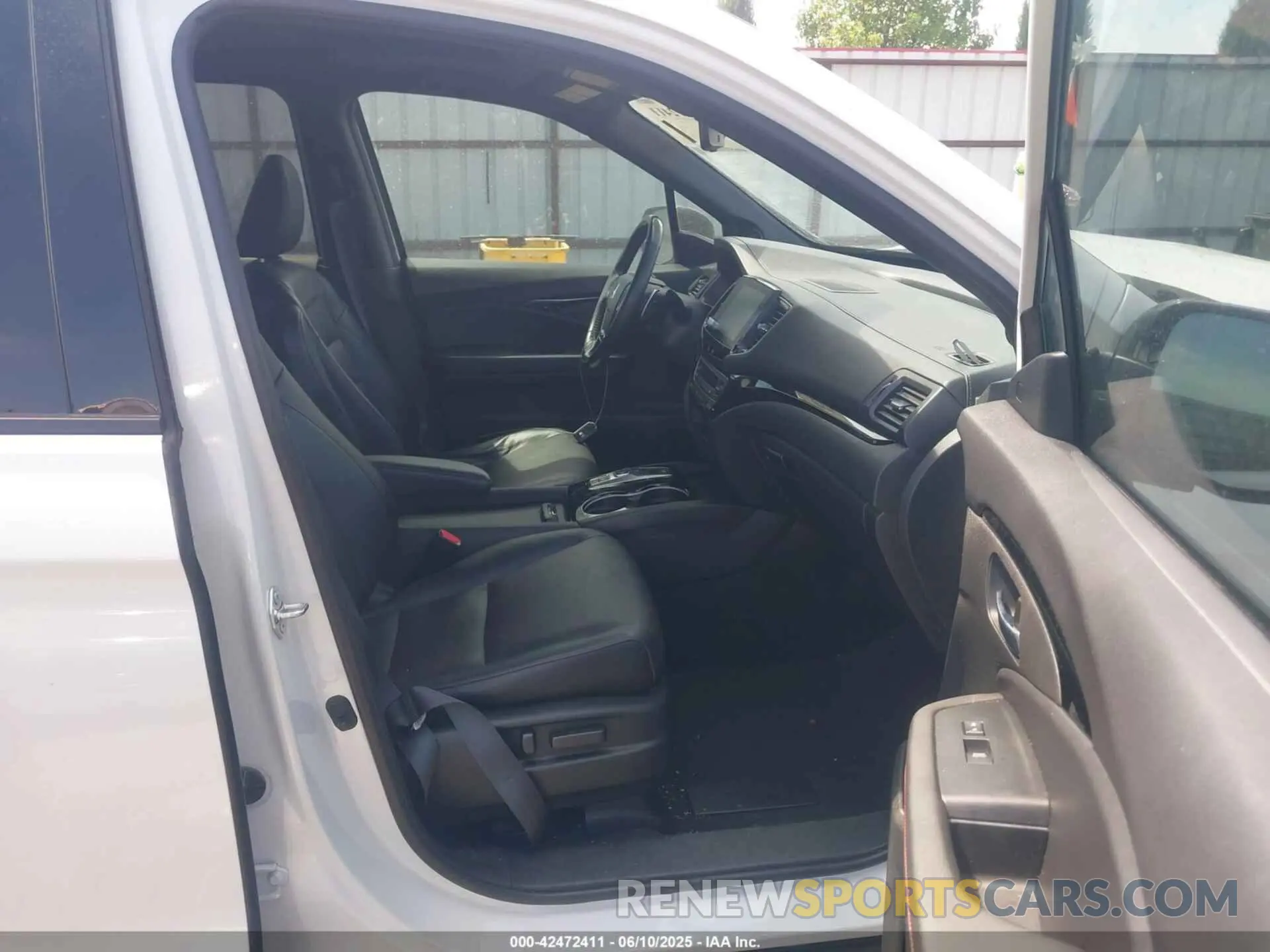5 Photograph of a damaged car 5FPYK3F80NB039490 HONDA RIDGELINE 2022