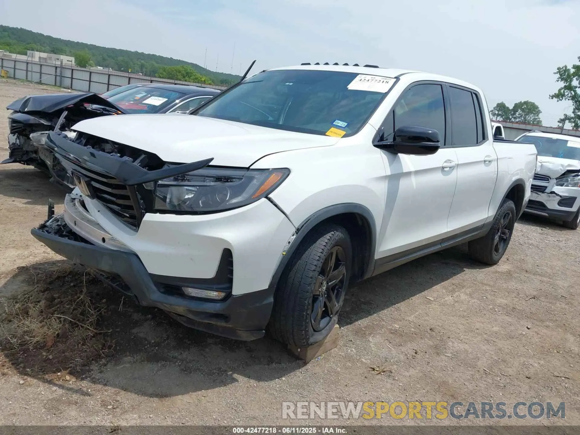 2 Photograph of a damaged car 5FPYK3F88NB010710 HONDA RIDGELINE 2022
