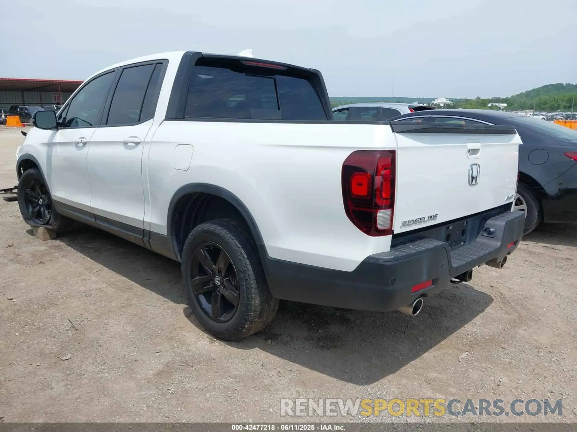 3 Photograph of a damaged car 5FPYK3F88NB010710 HONDA RIDGELINE 2022