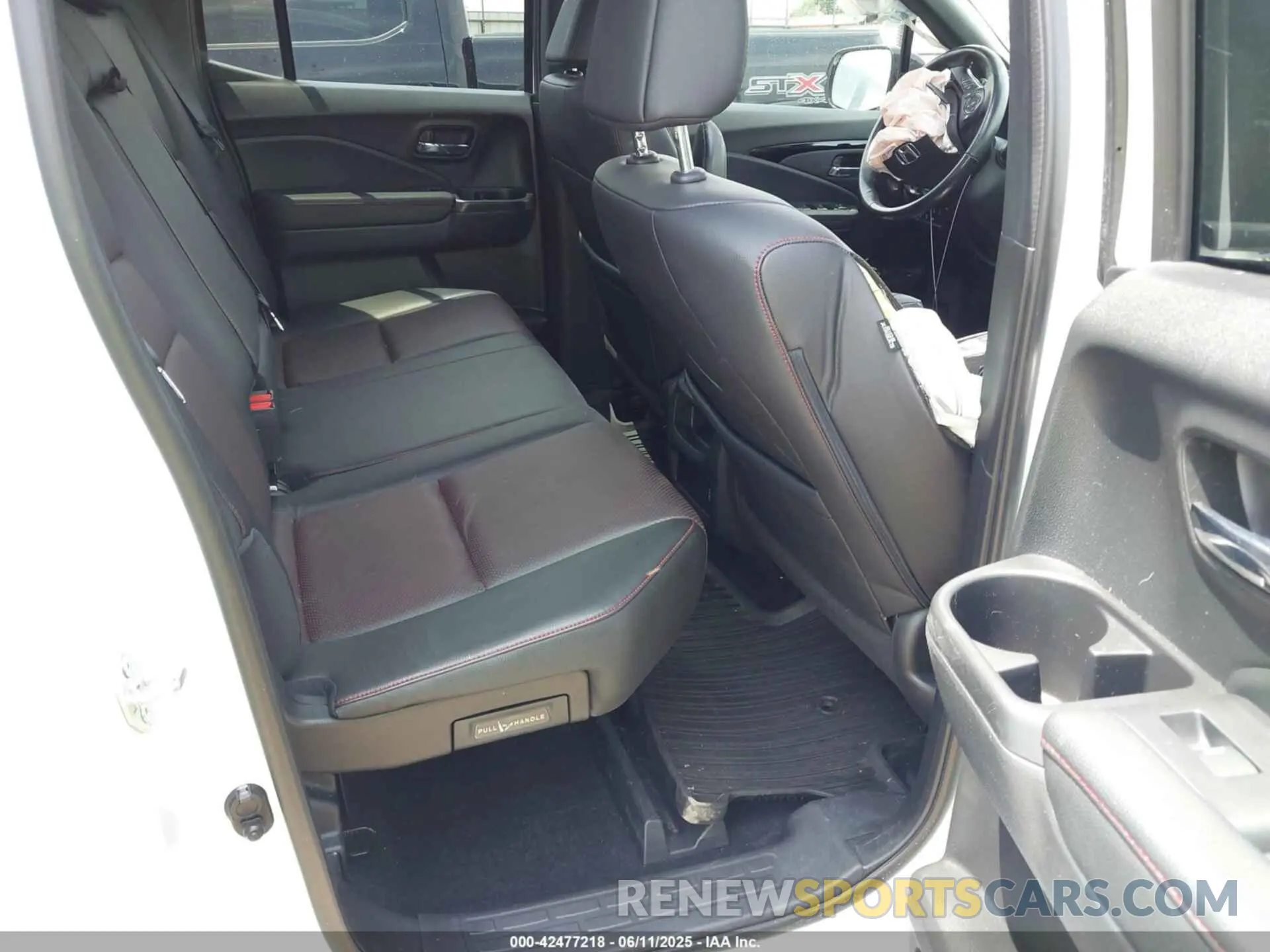 8 Photograph of a damaged car 5FPYK3F88NB010710 HONDA RIDGELINE 2022