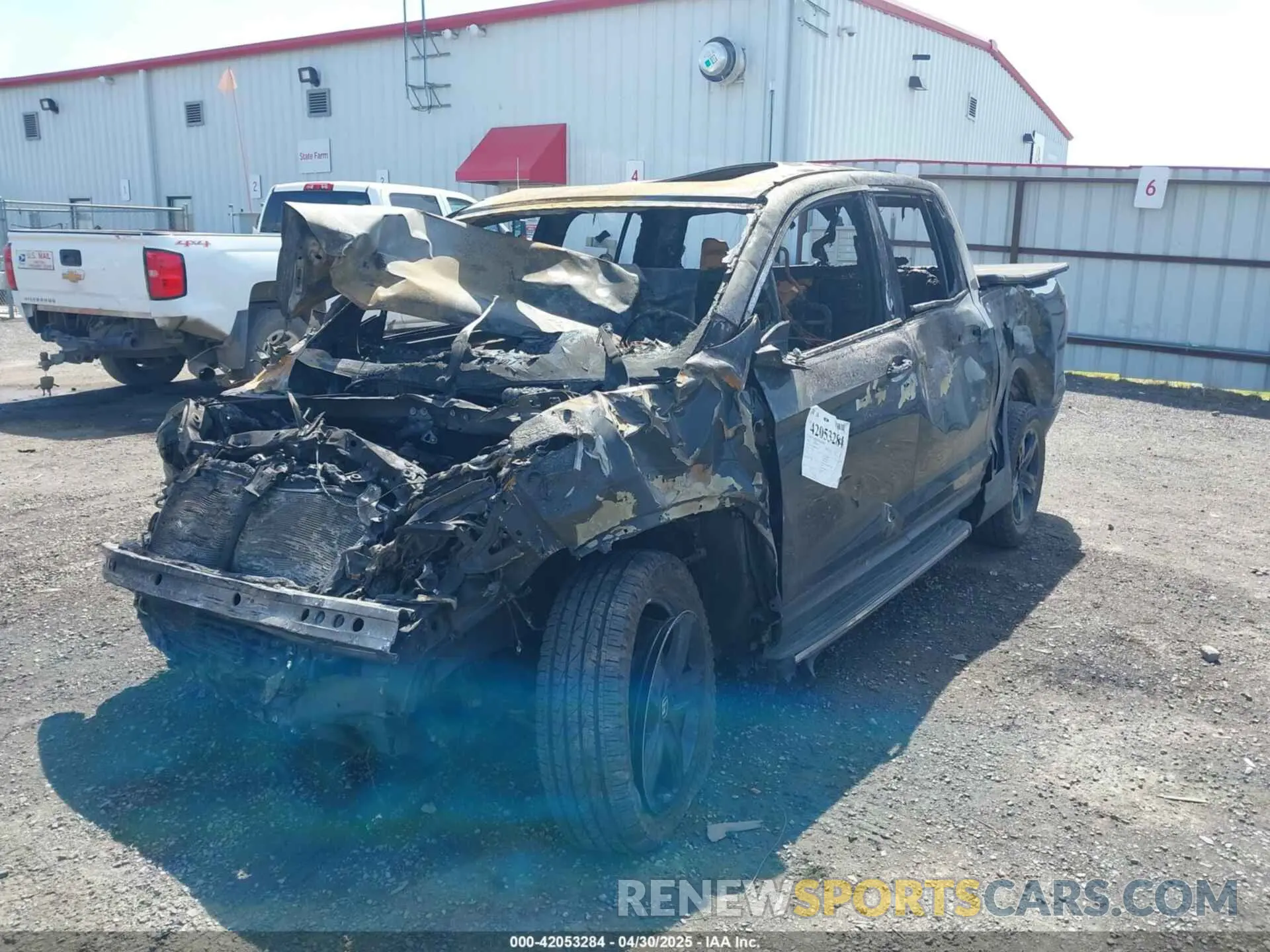 2 Photograph of a damaged car 5FPYK3F8XNB012183 HONDA RIDGELINE 2022