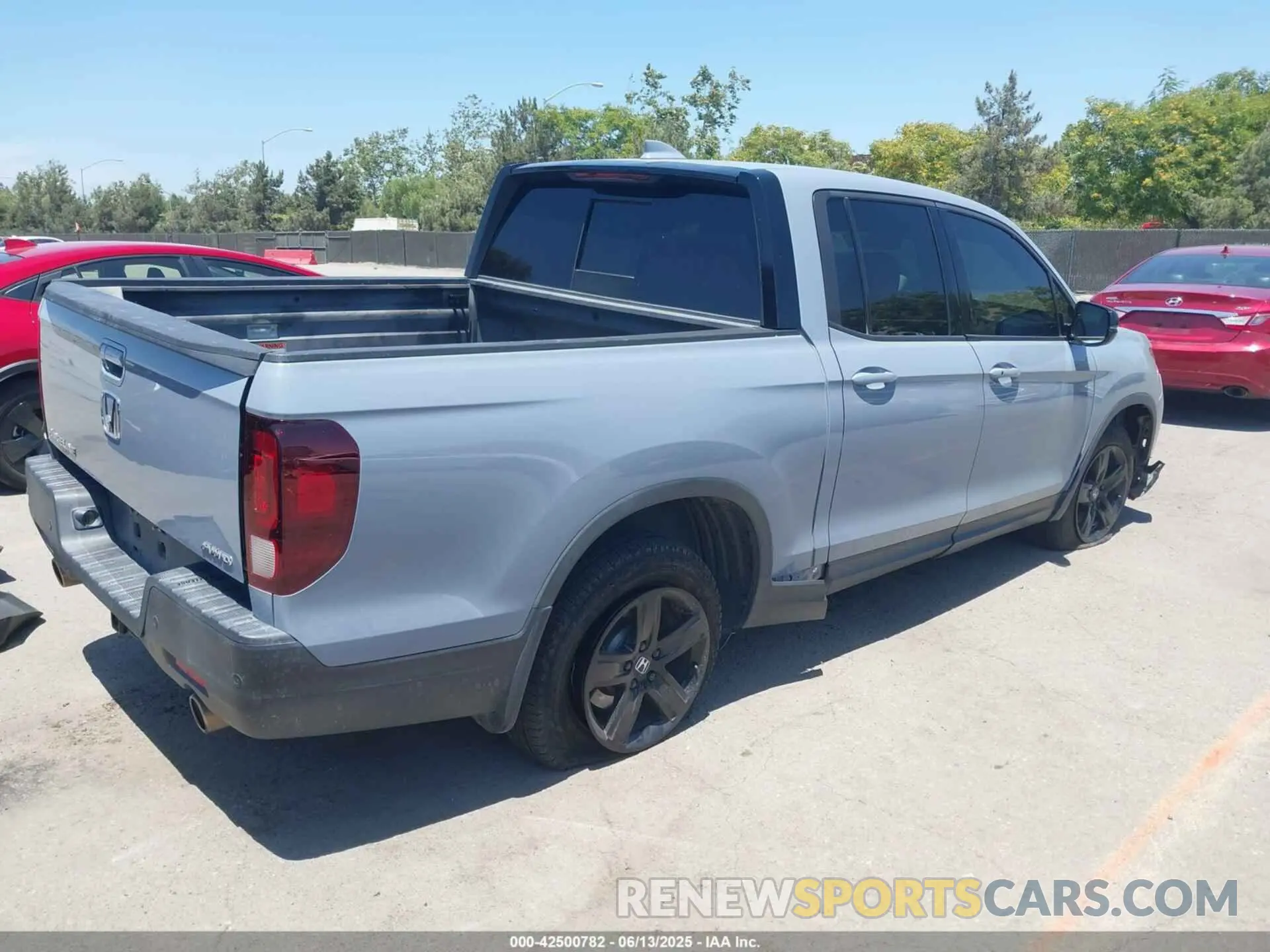 4 Фотография поврежденного автомобиля 5FPYK3F8XNB027184 HONDA RIDGELINE 2022