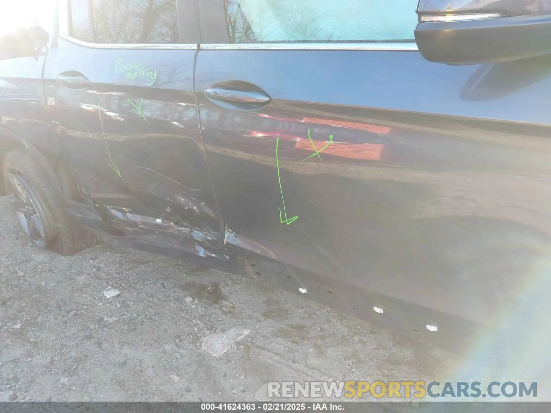 18 Photograph of a damaged car 5FPYK3F57PB041018 HONDA RIDGELINE 2023