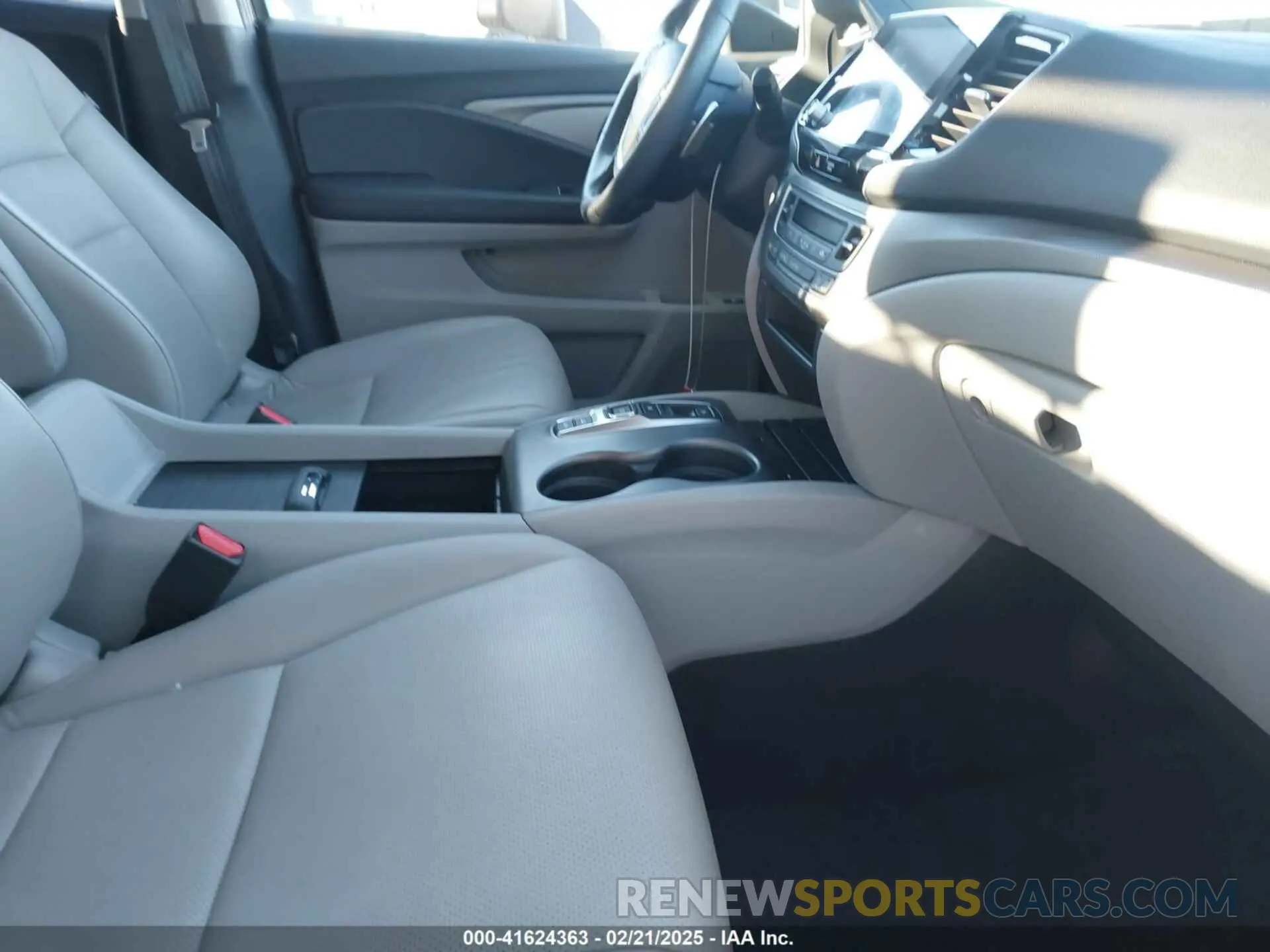 5 Photograph of a damaged car 5FPYK3F57PB041018 HONDA RIDGELINE 2023