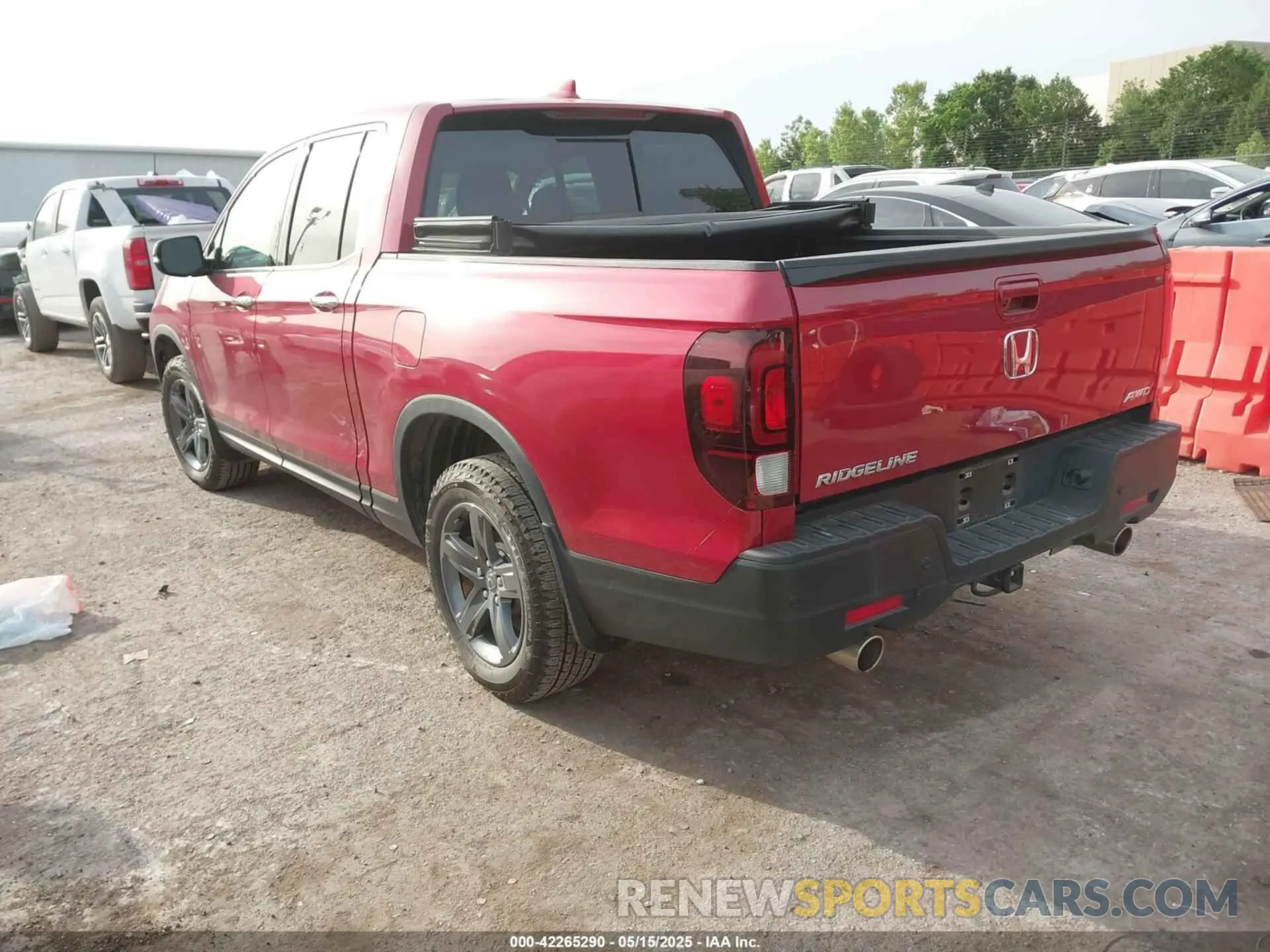 3 Photograph of a damaged car 5FPYK3F76PB013258 HONDA RIDGELINE 2023
