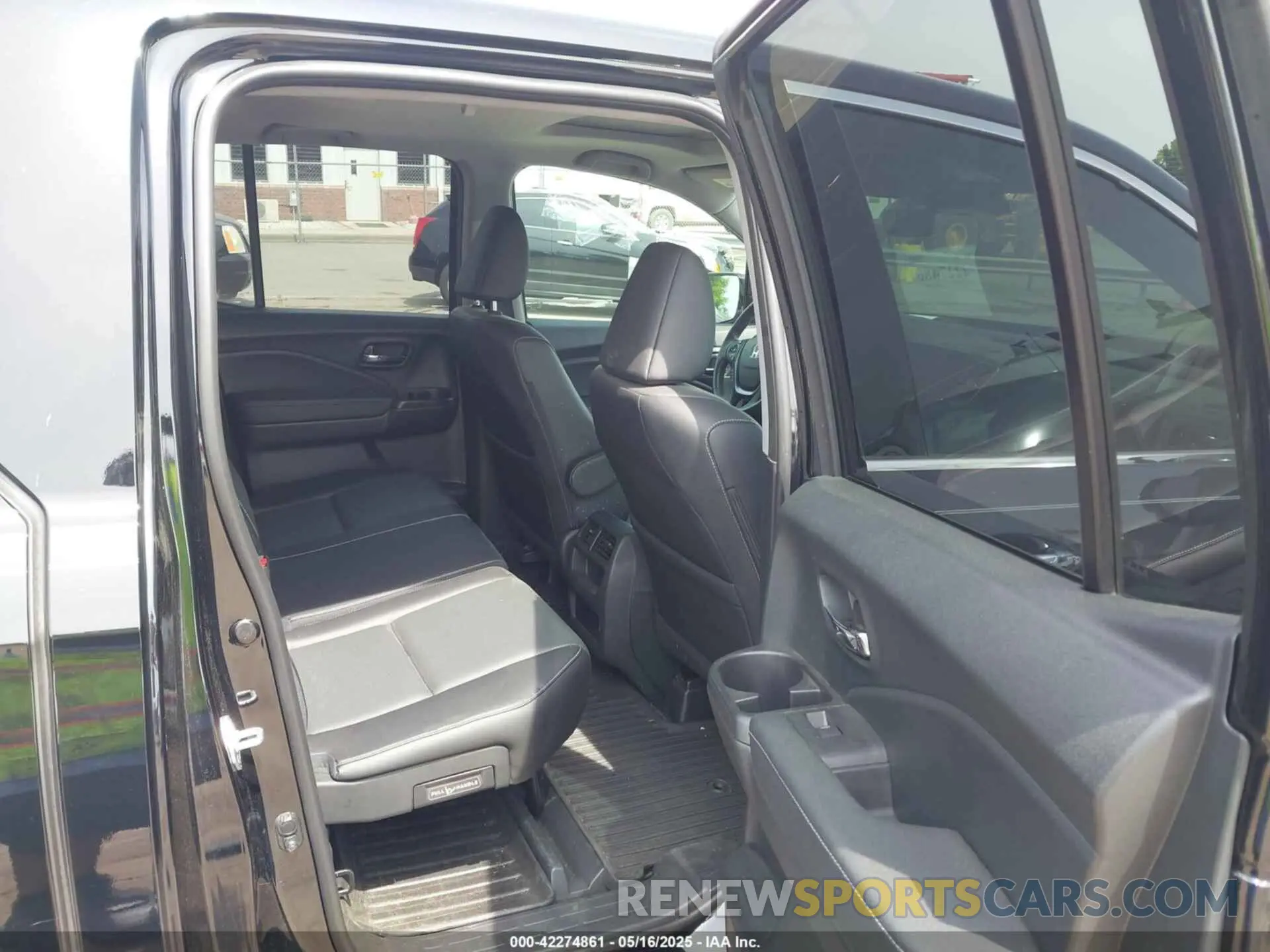 8 Photograph of a damaged car 5FPYK3F76PB042100 HONDA RIDGELINE 2023