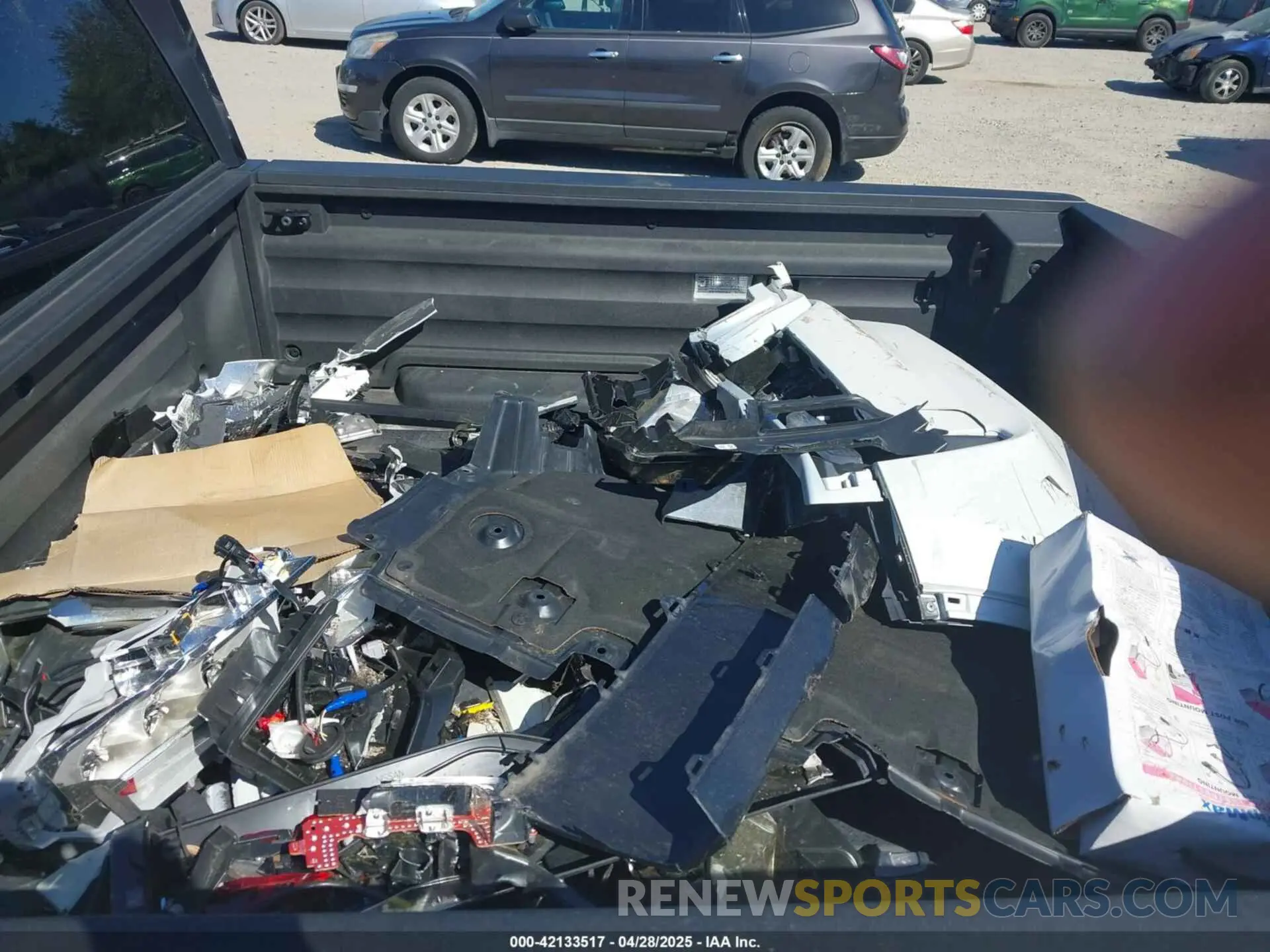 12 Photograph of a damaged car 5FPYK3F11RB005065 HONDA RIDGELINE 2024