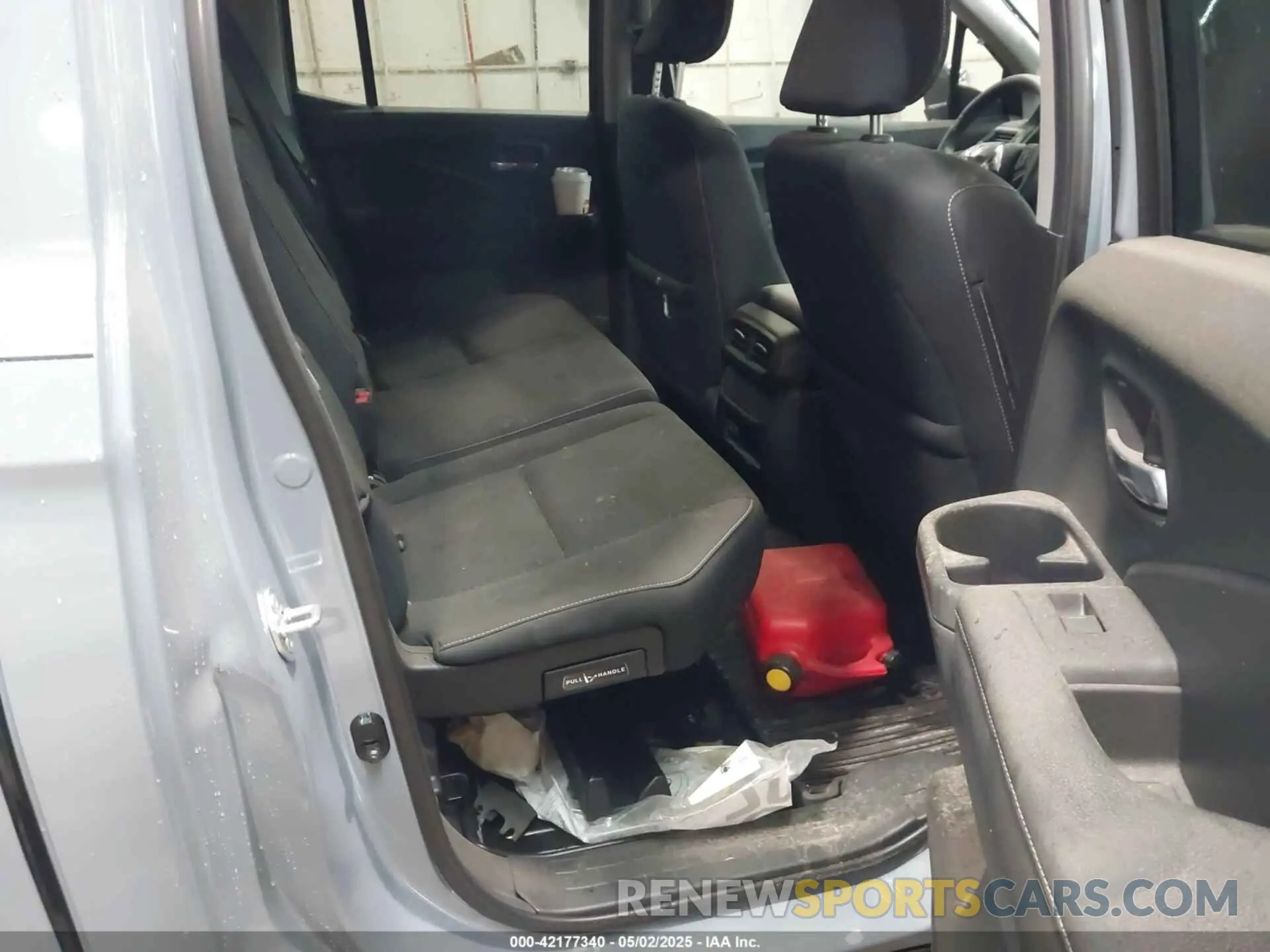 8 Photograph of a damaged car 5FPYK3F16RB015283 HONDA RIDGELINE 2024