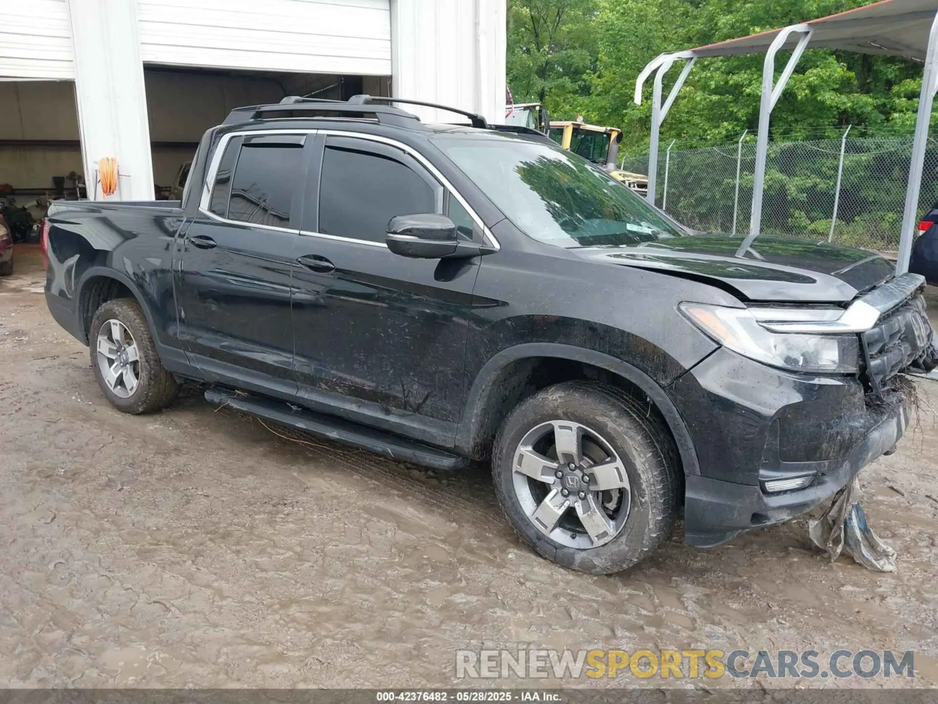1 Photograph of a damaged car 5FPYK3F50RB022006 HONDA RIDGELINE 2024