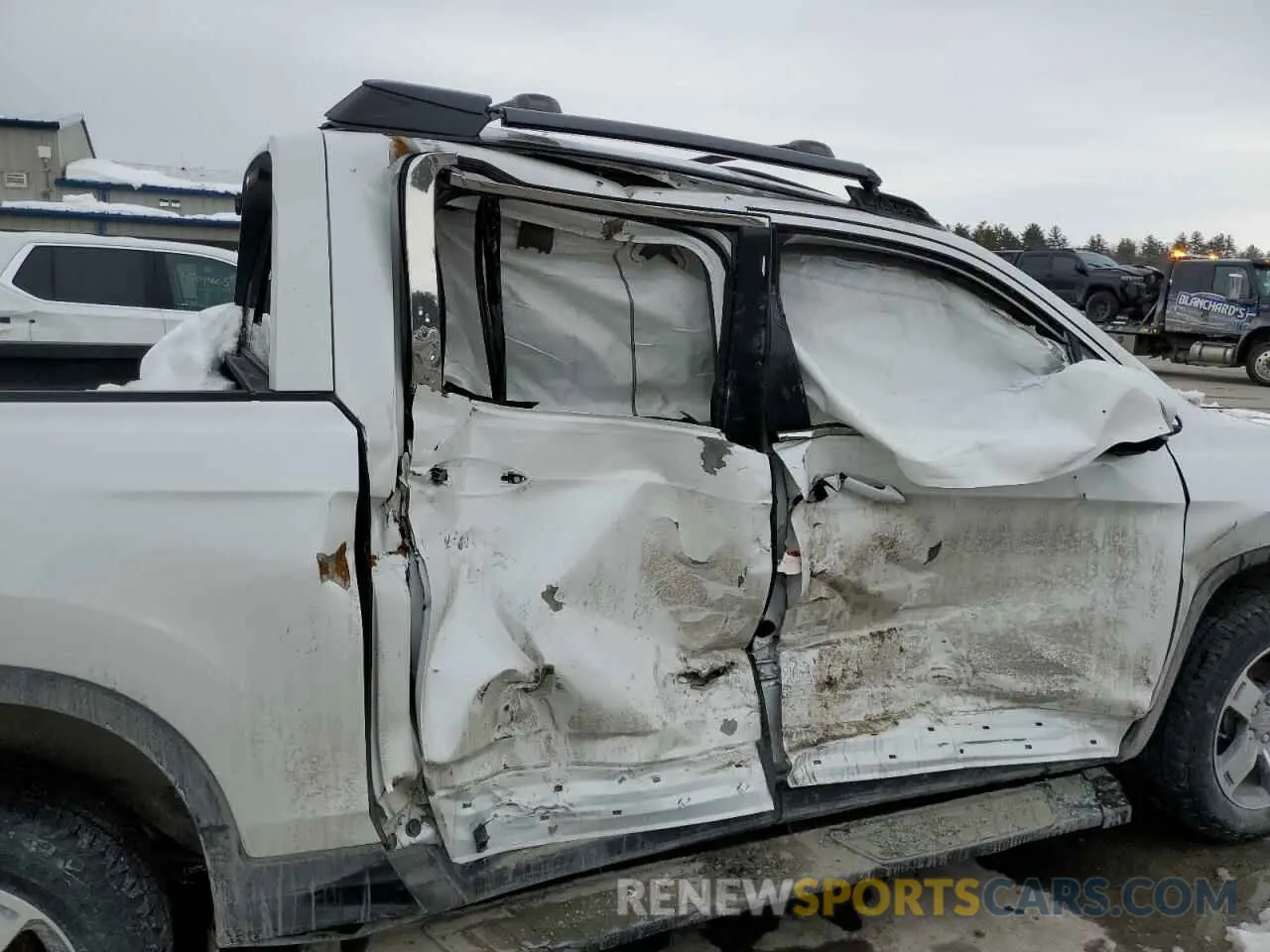 10 Photograph of a damaged car 5FPYK3F53RB014823 HONDA RIDGELINE 2024